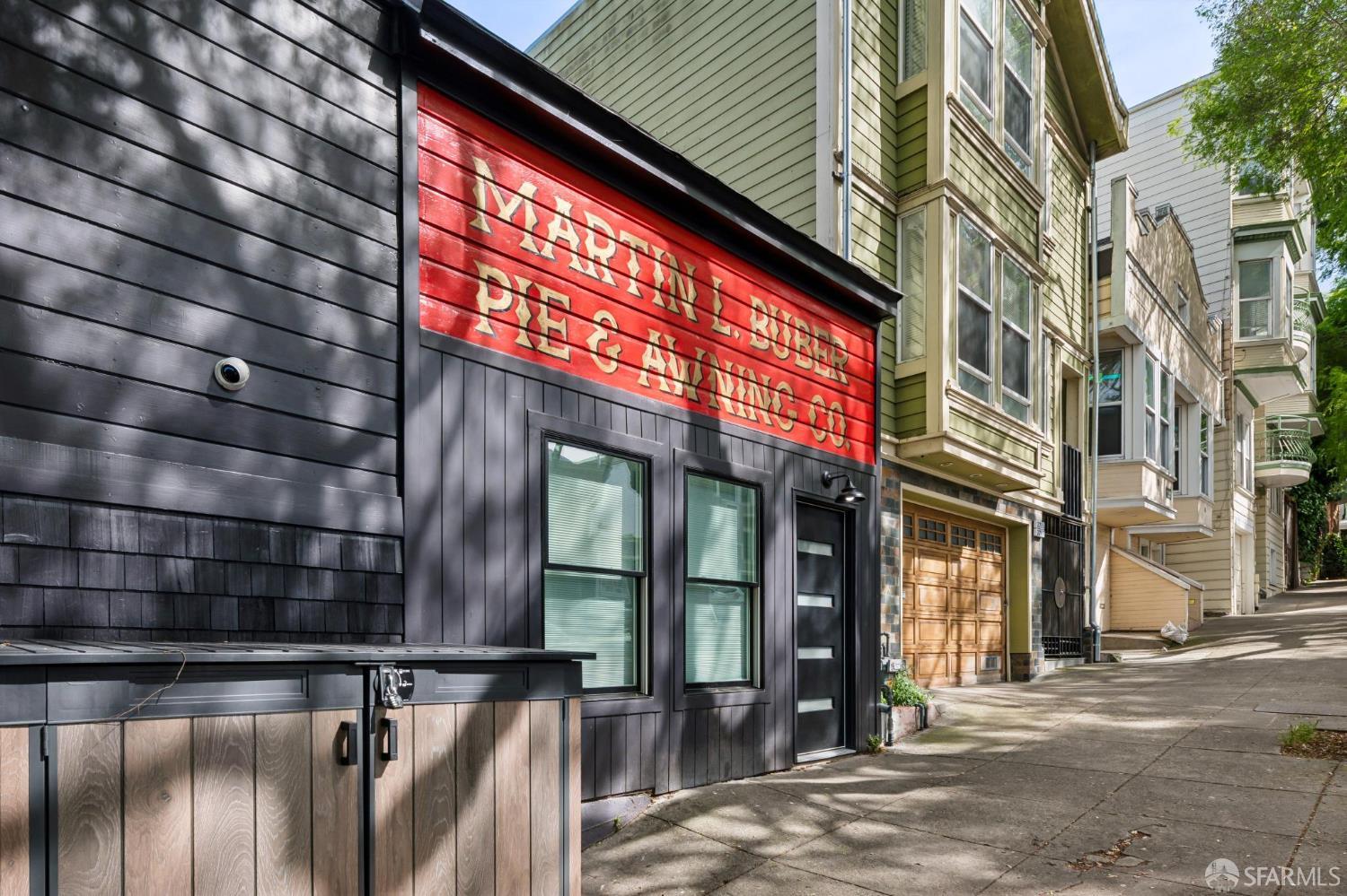 3213 Folsom Avenue