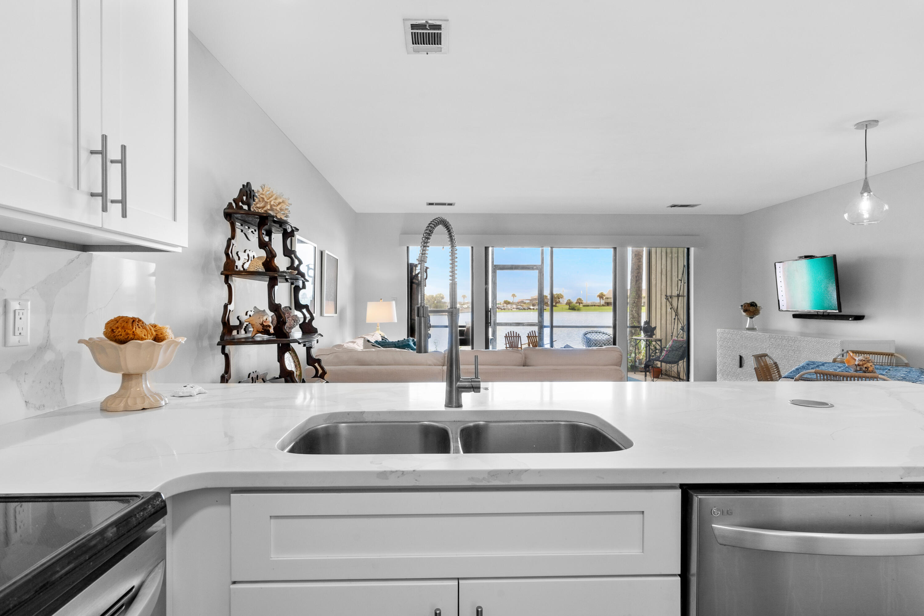 48 Stewart Lk Cove, UNIT 194