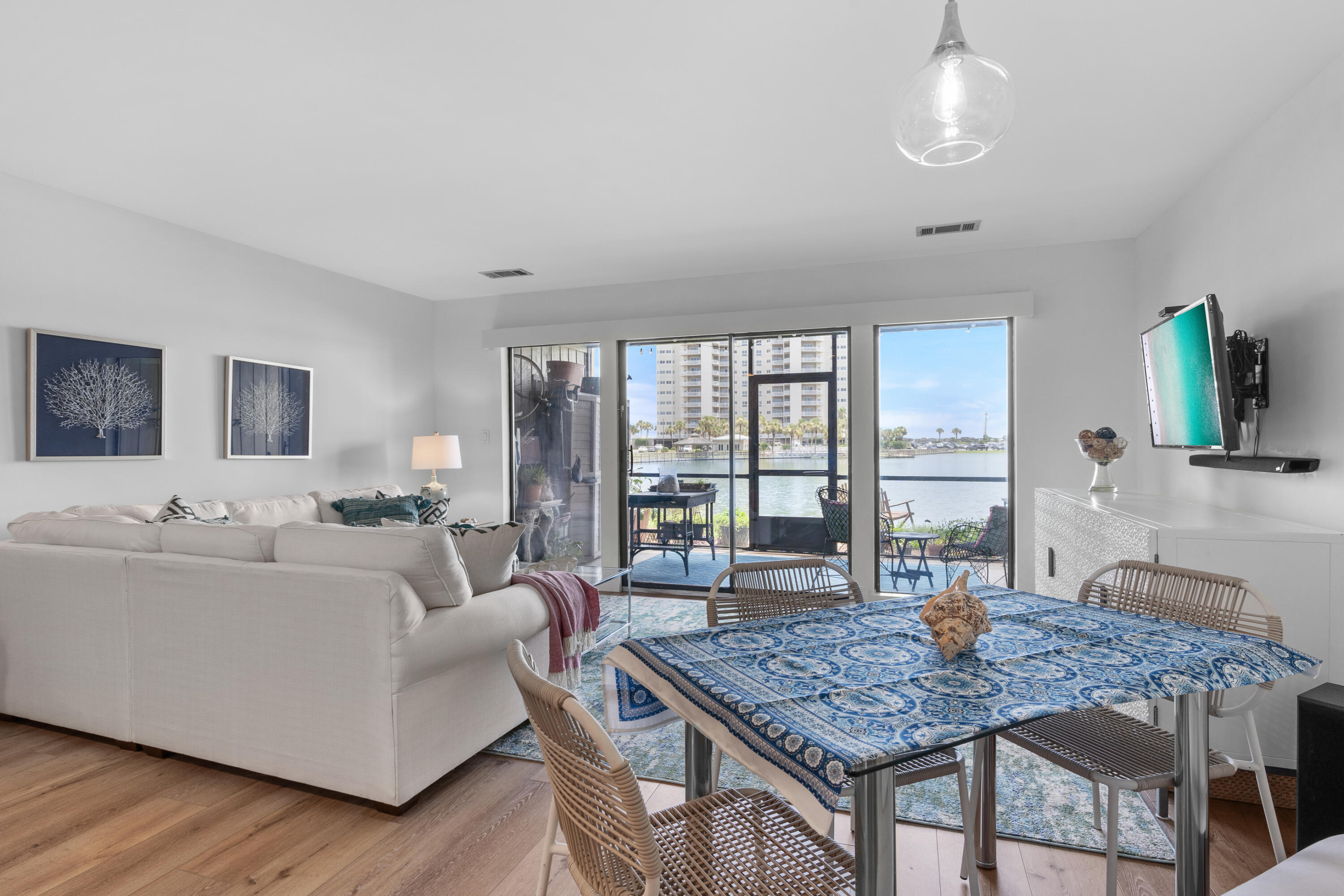 48 Stewart Lk Cove, UNIT 194