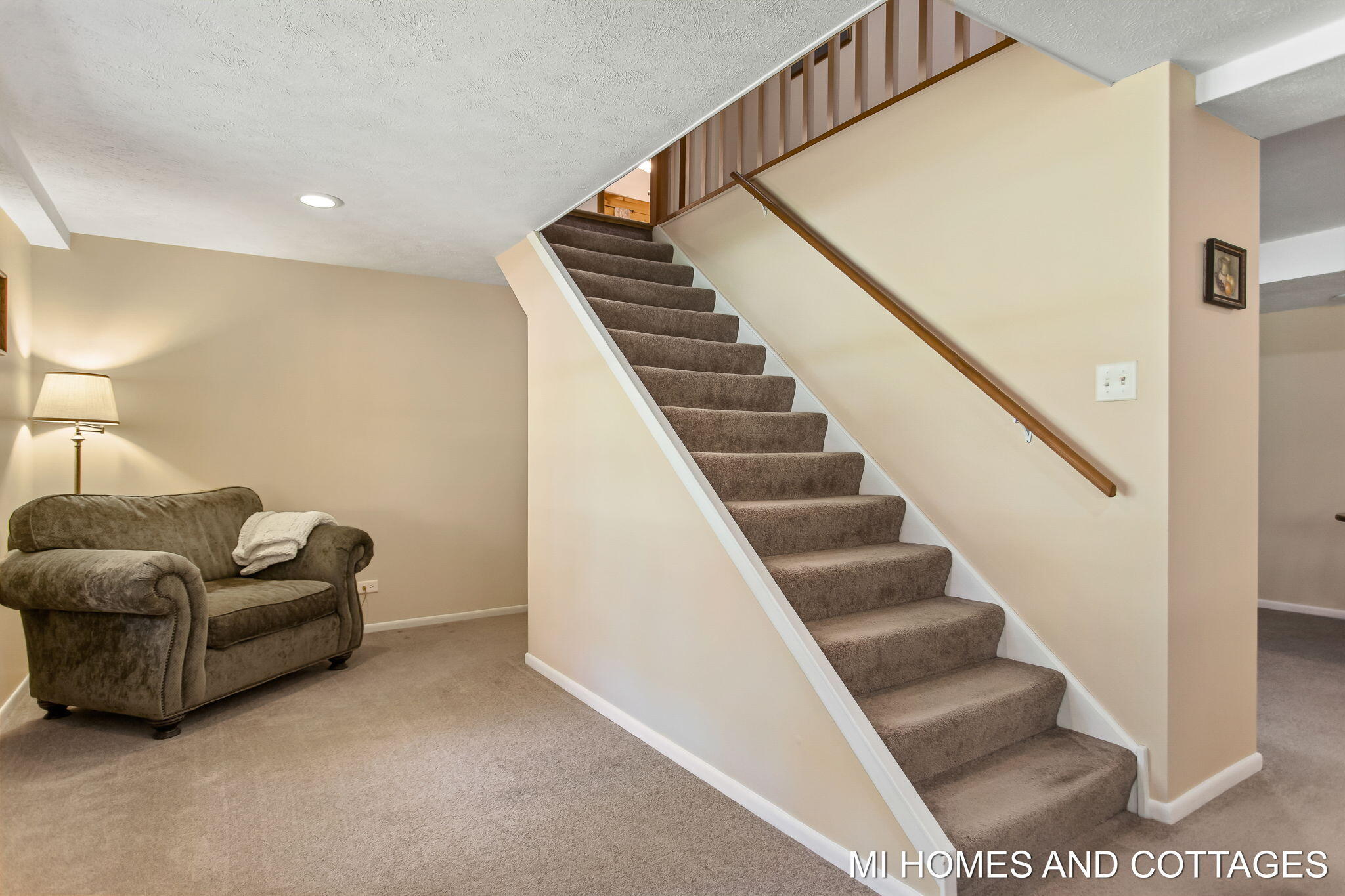 3225 Silver Acres Drive