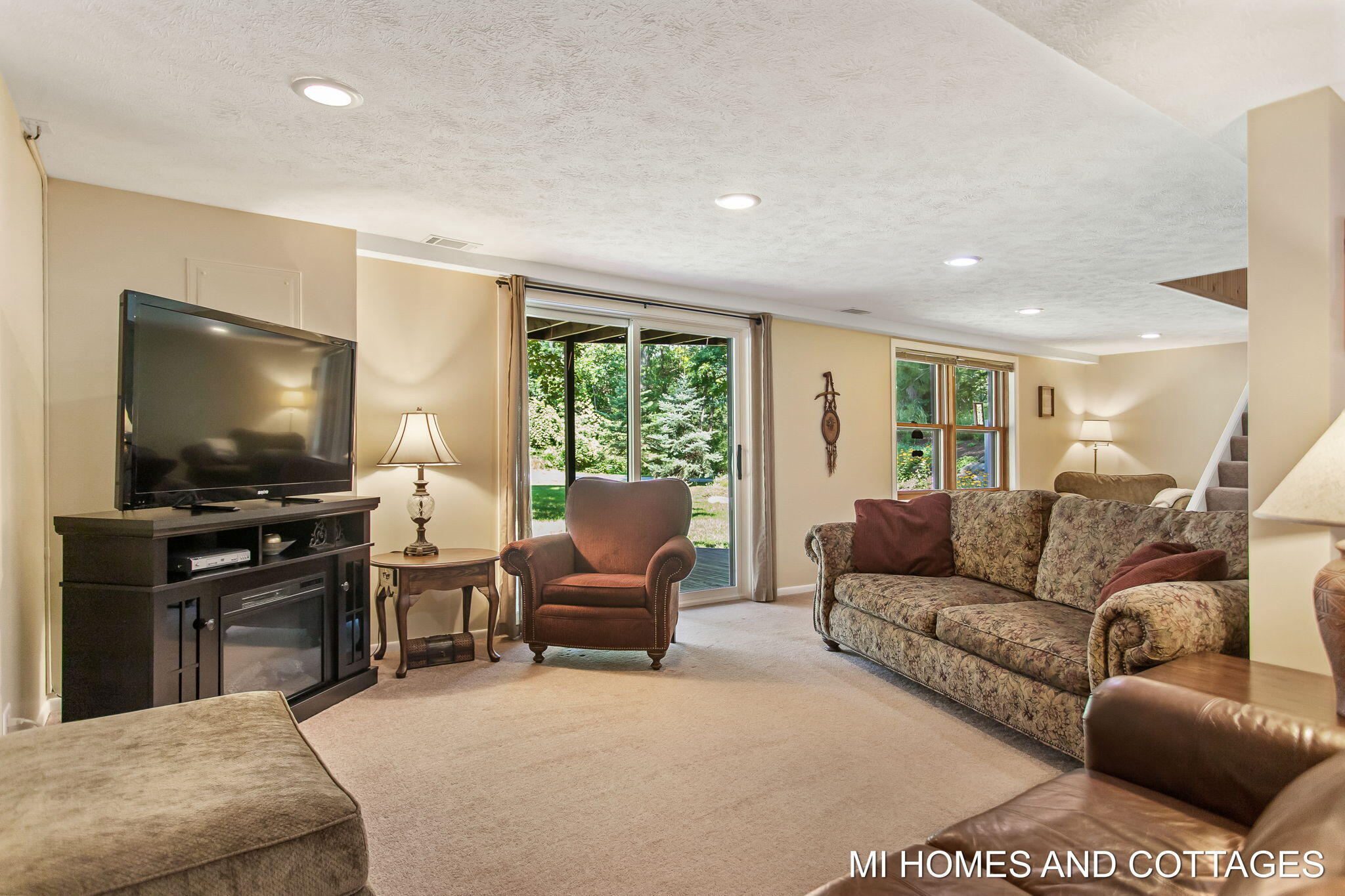 3225 Silver Acres Drive