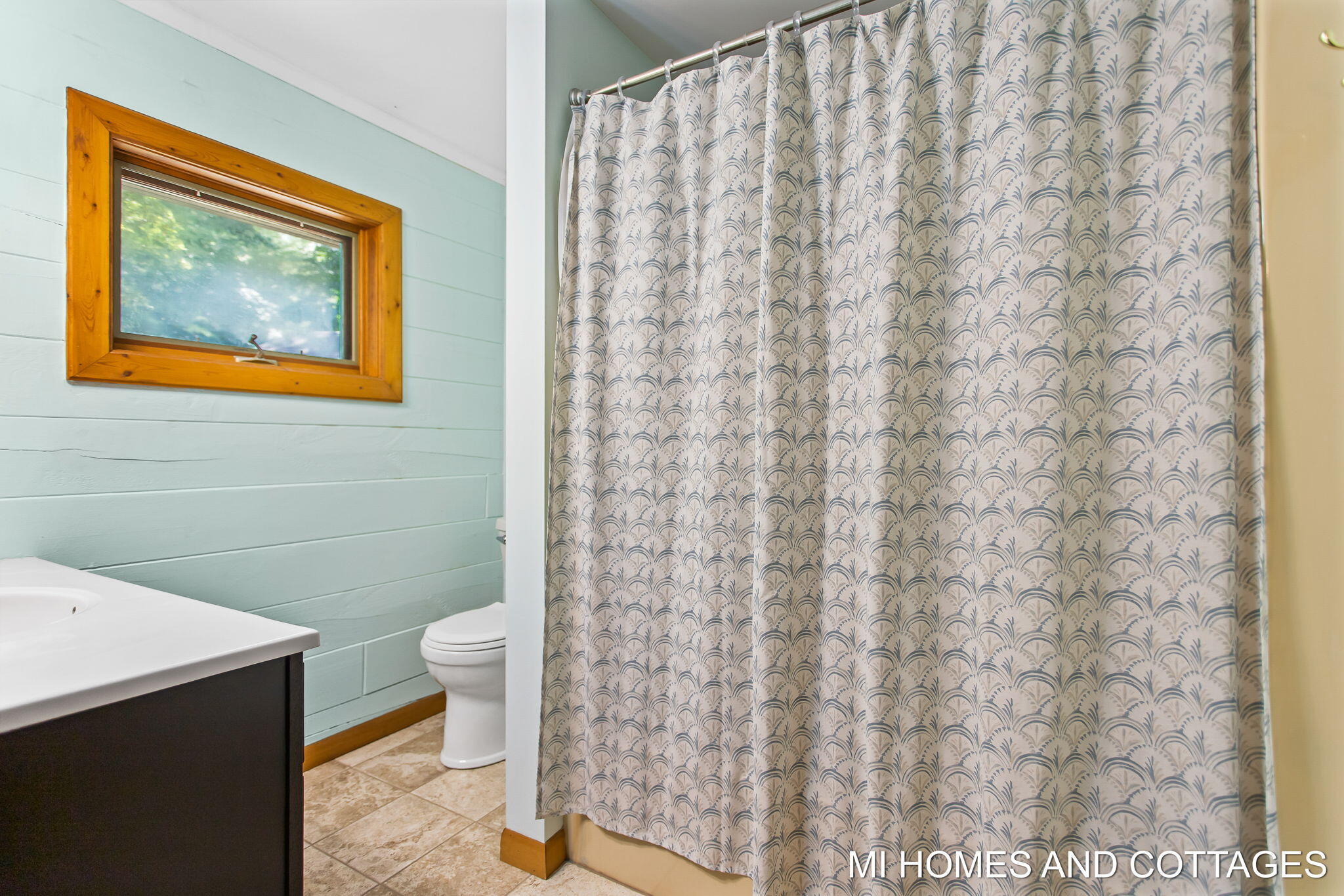 3225 Silver Acres Drive