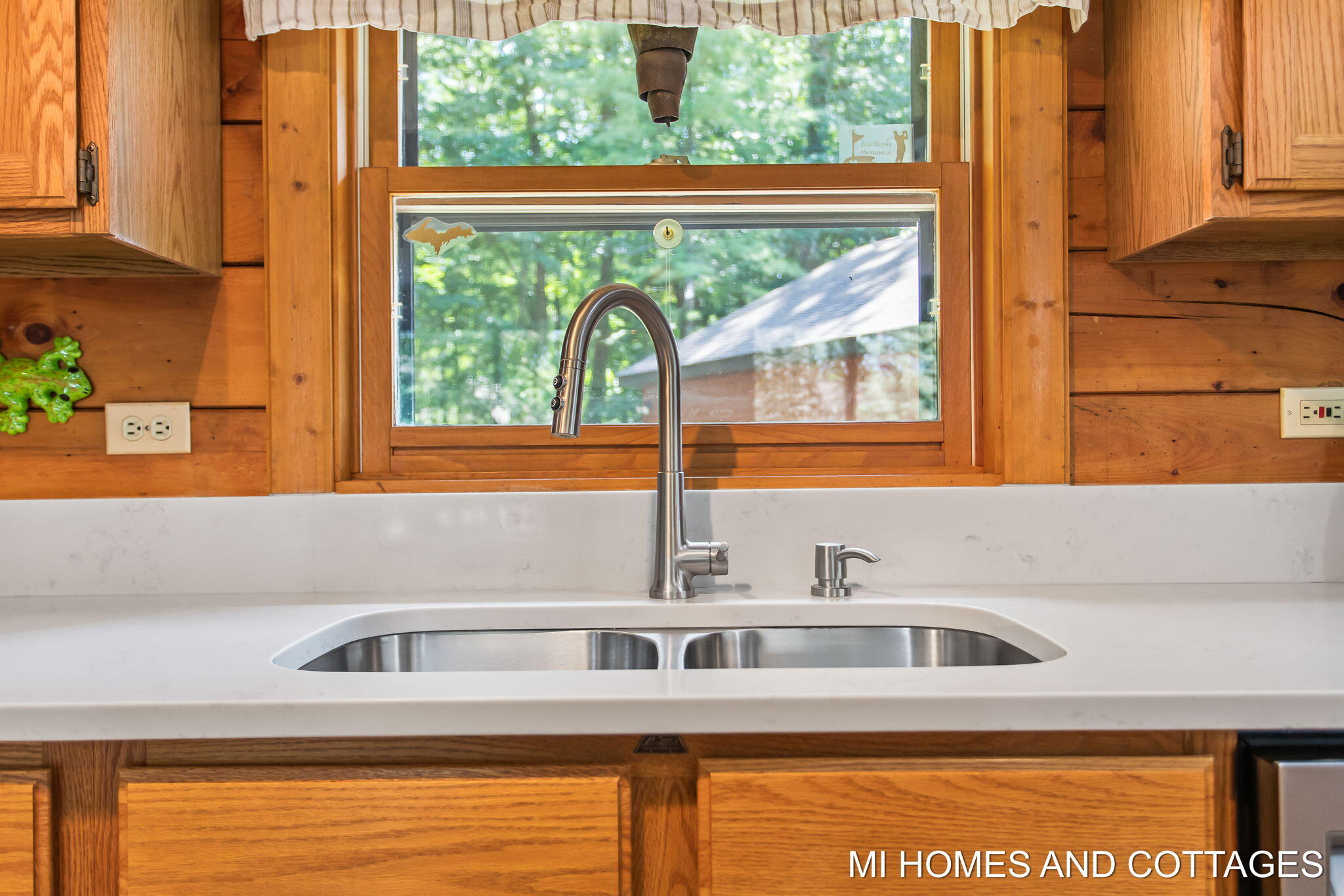 3225 Silver Acres Drive