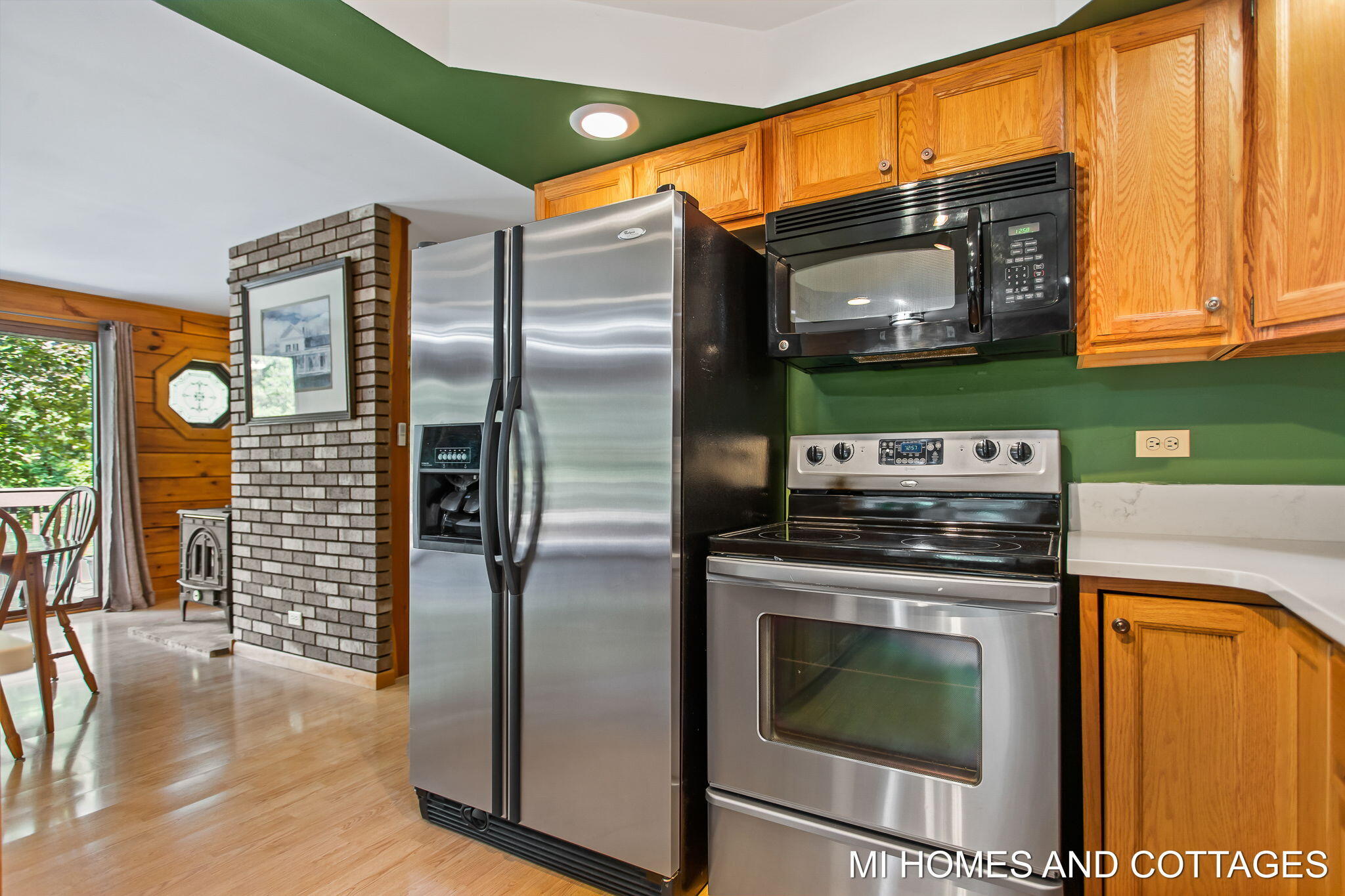 3225 Silver Acres Drive