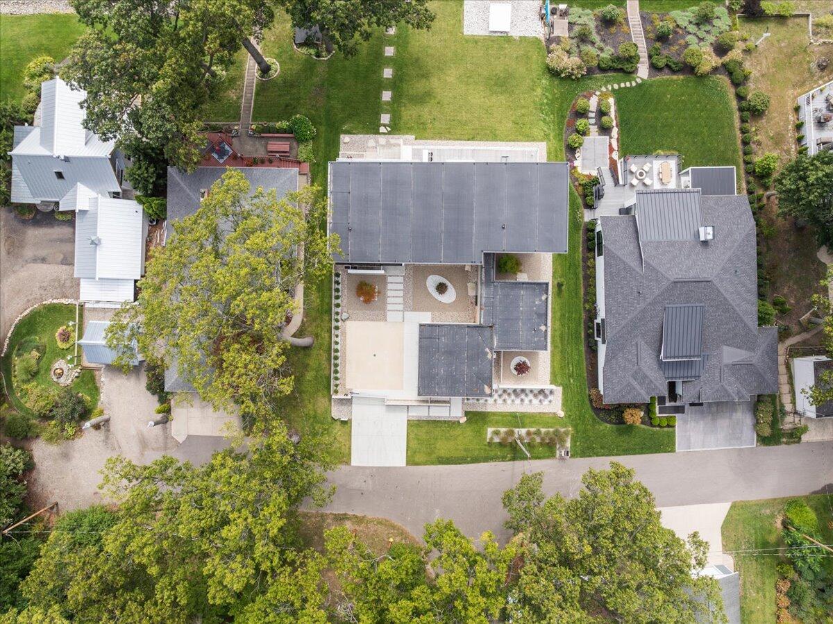 602 Lawn Avenue