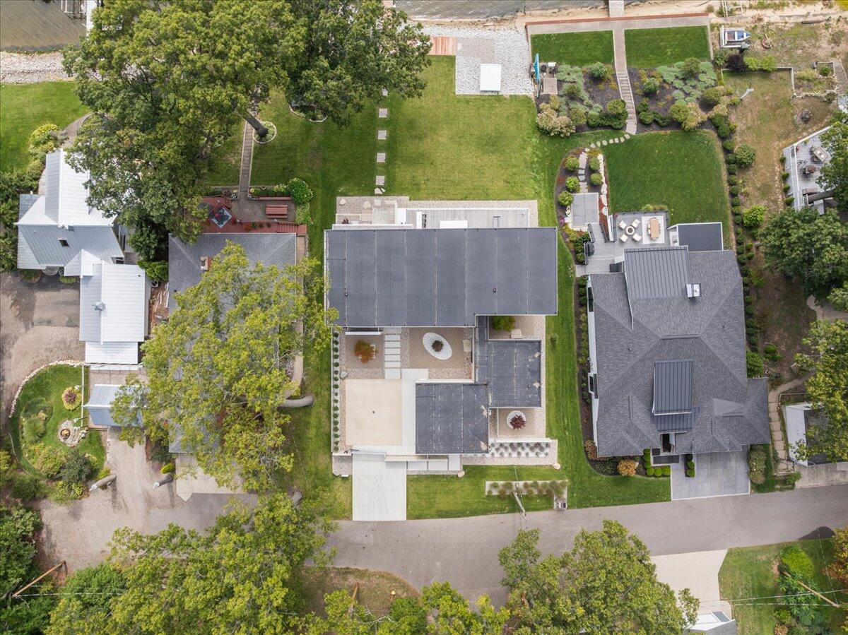 602 Lawn Avenue