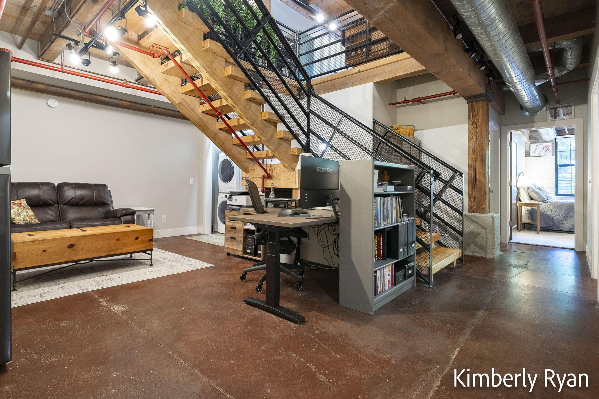 533 Columbia Avenue, 152