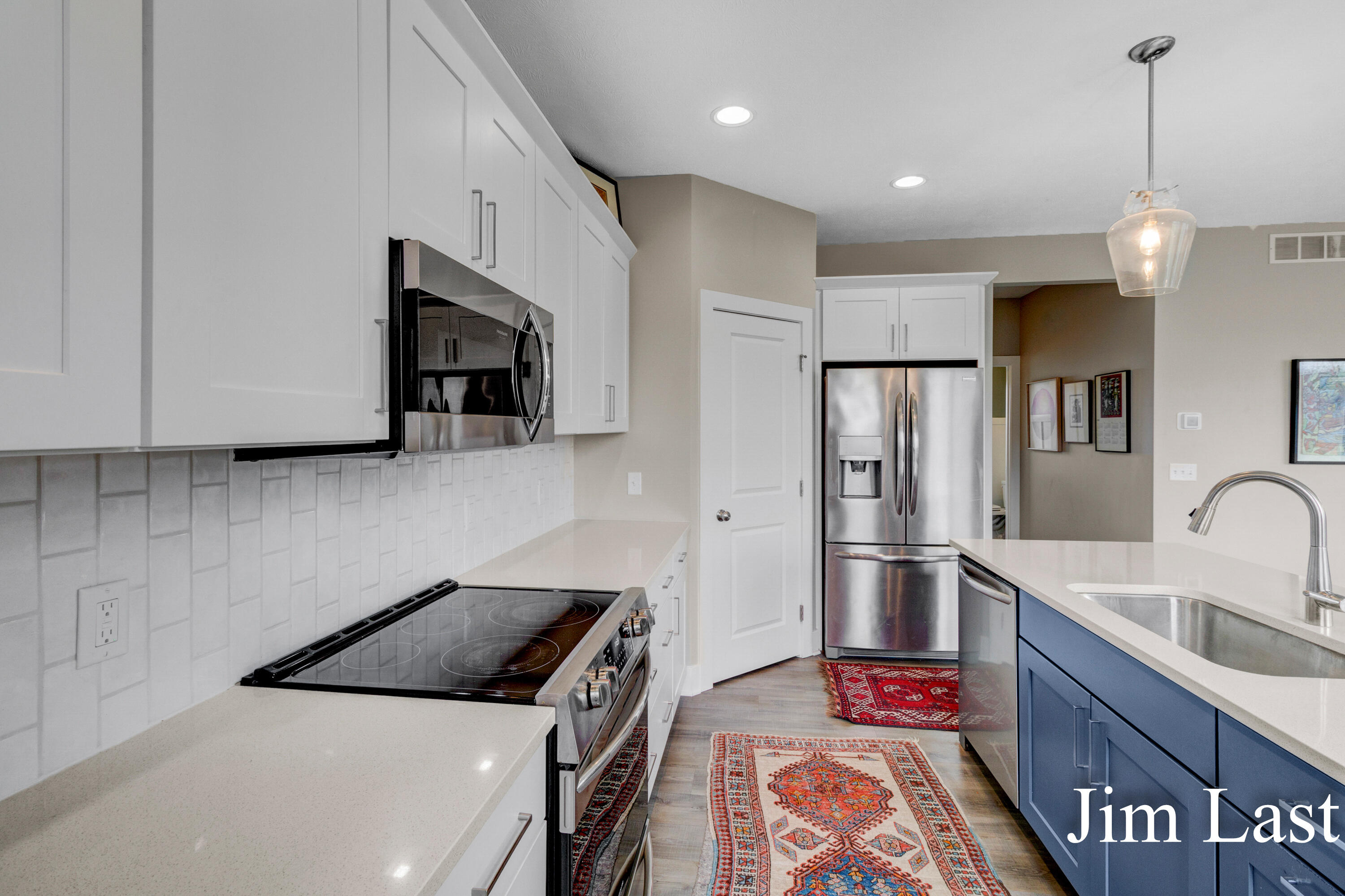 4713 Lake Ridge Drive