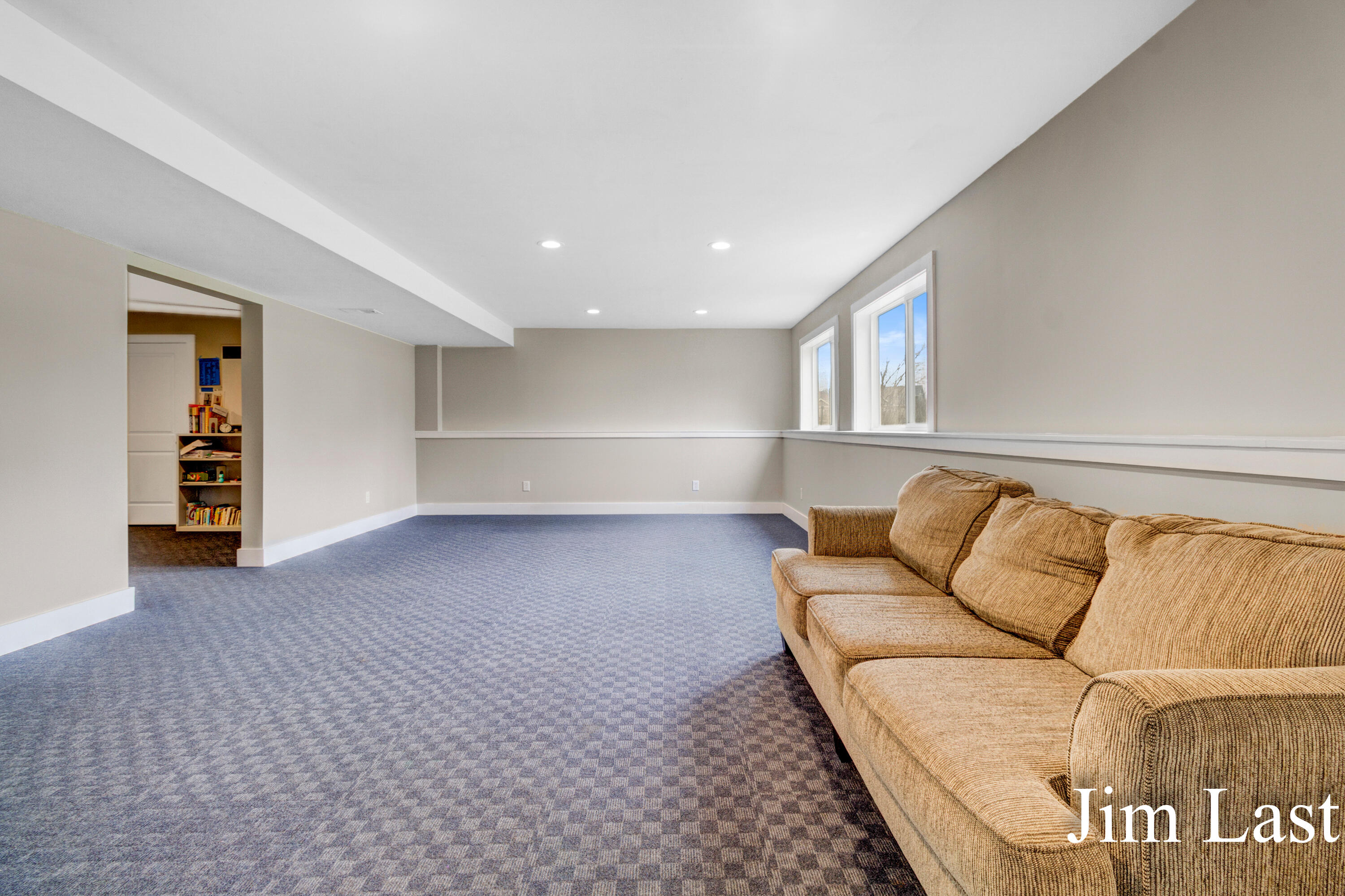 4713 Lake Ridge Drive