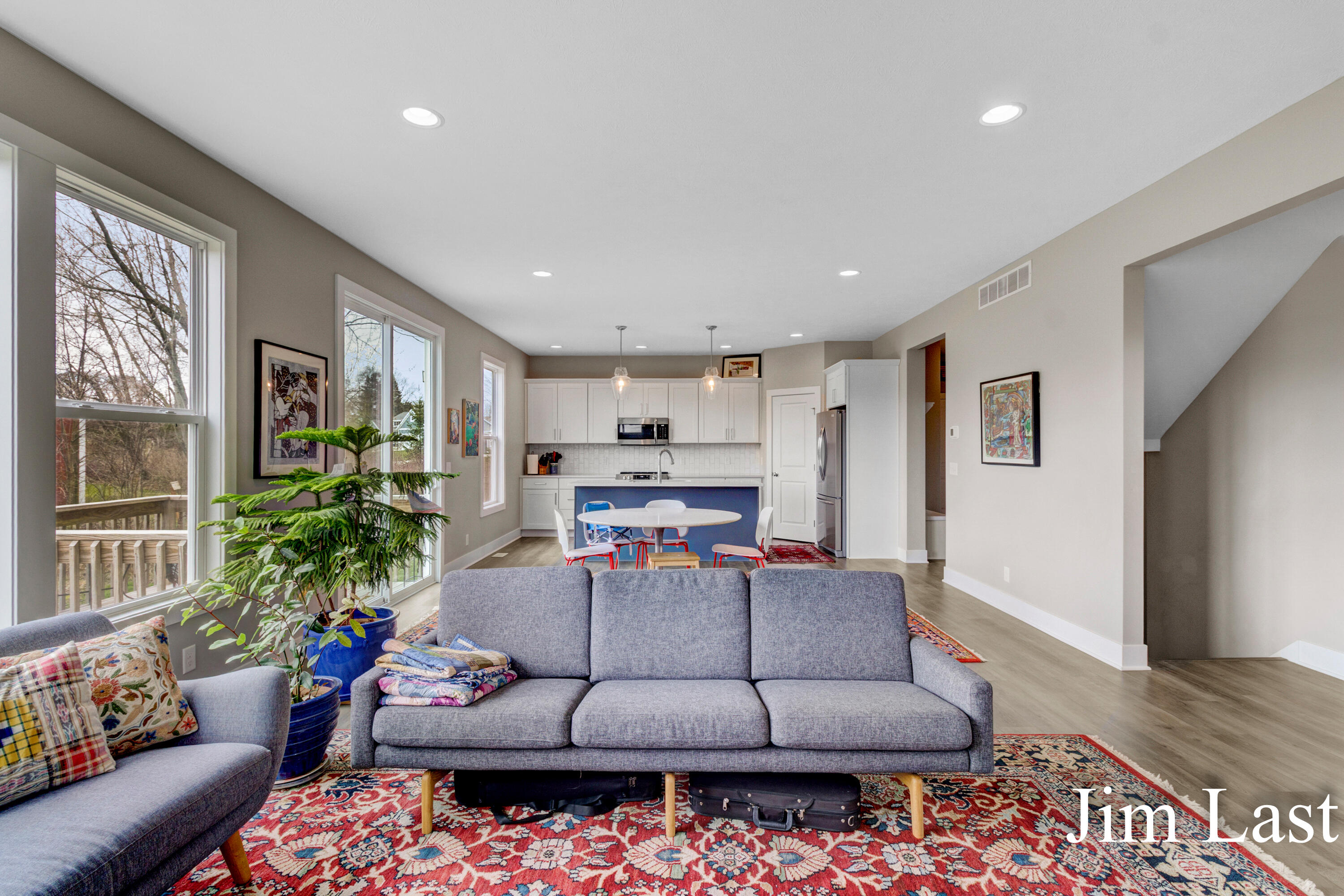 4713 Lake Ridge Drive