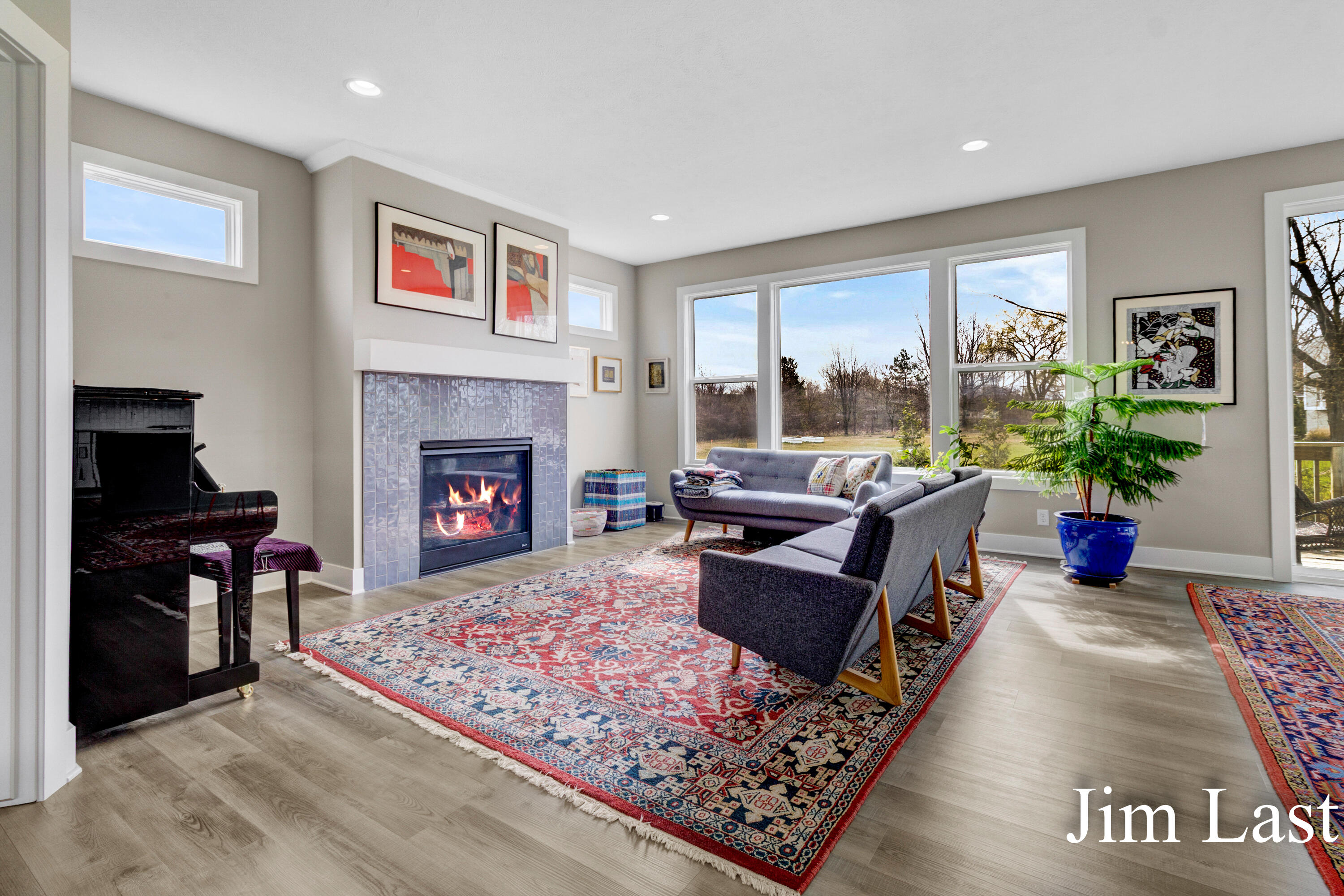 4713 Lake Ridge Drive