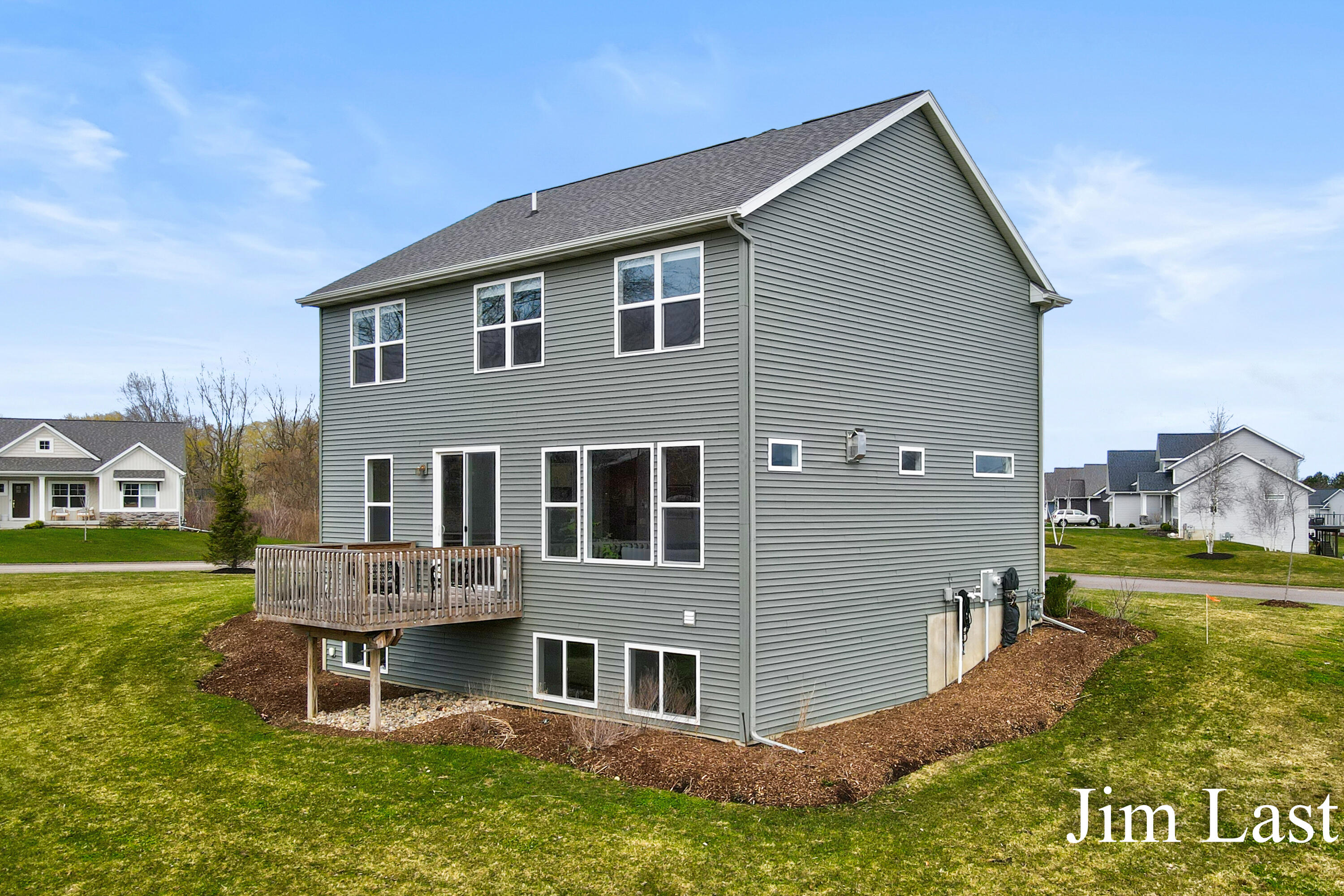 4713 Lake Ridge Drive