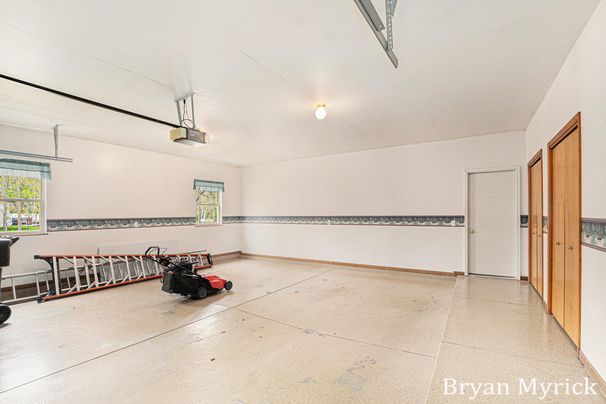 3106 N 168th Avenue