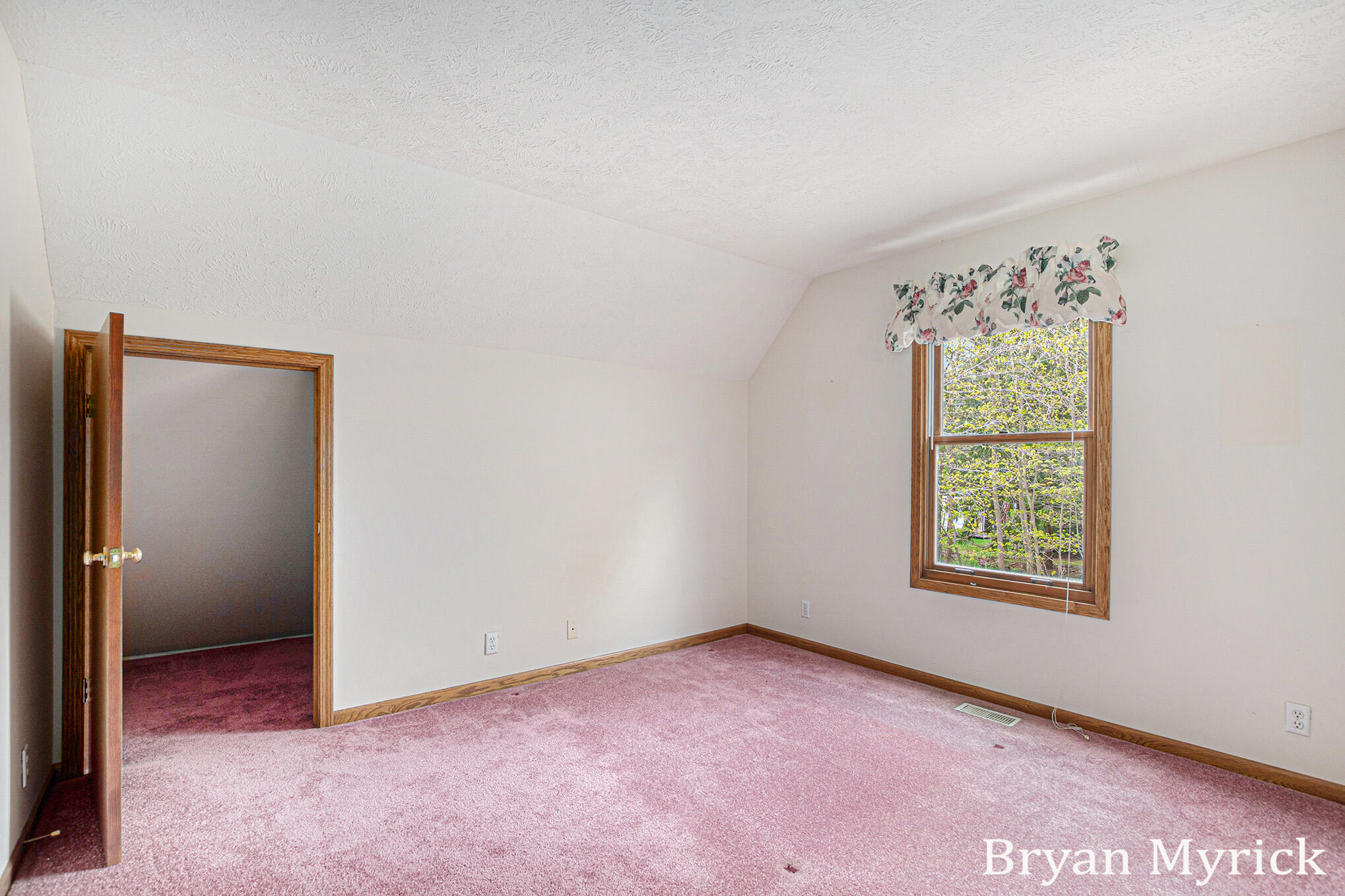3106 N 168th Avenue