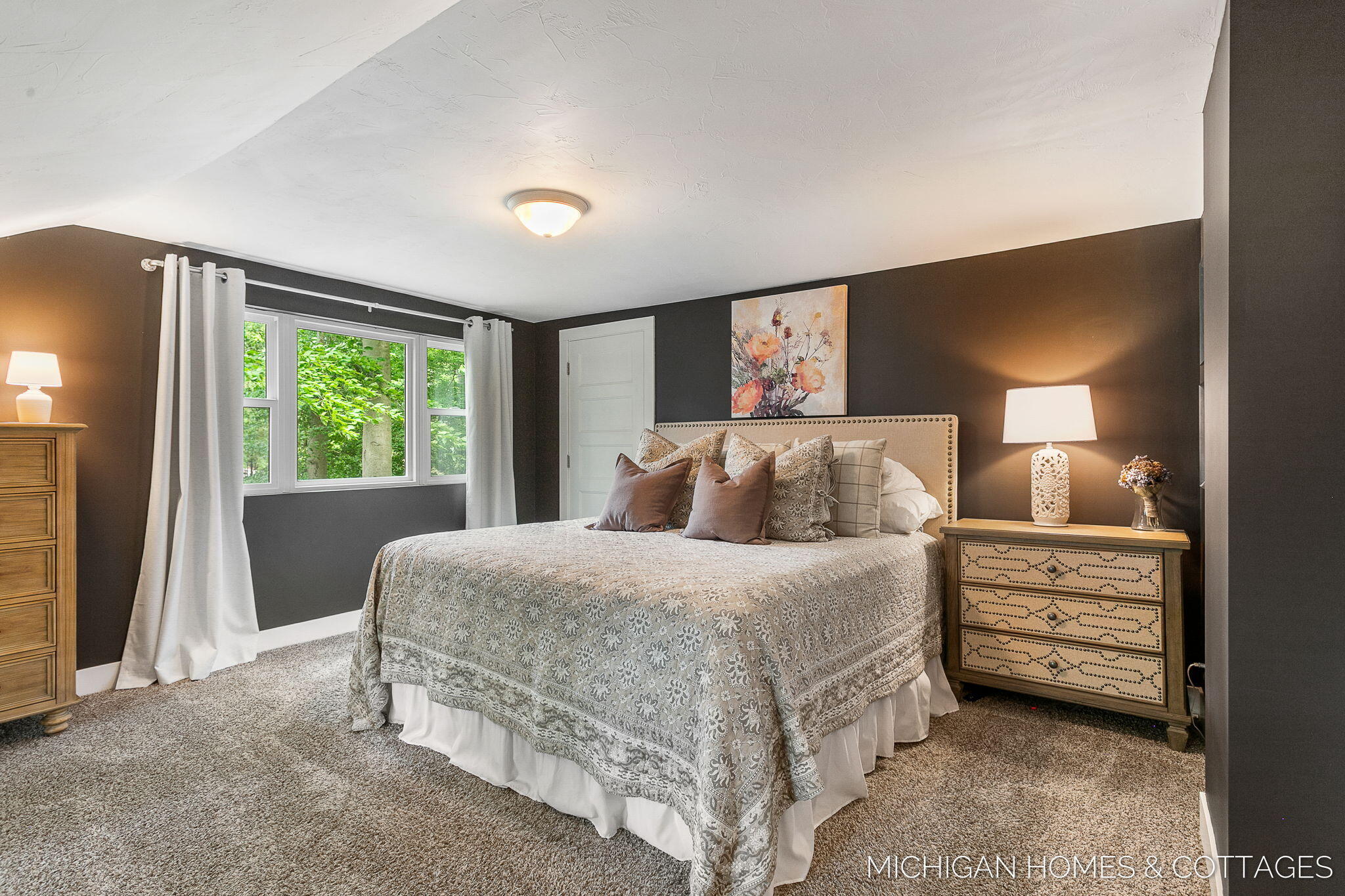 1375 Waukazoo Drive