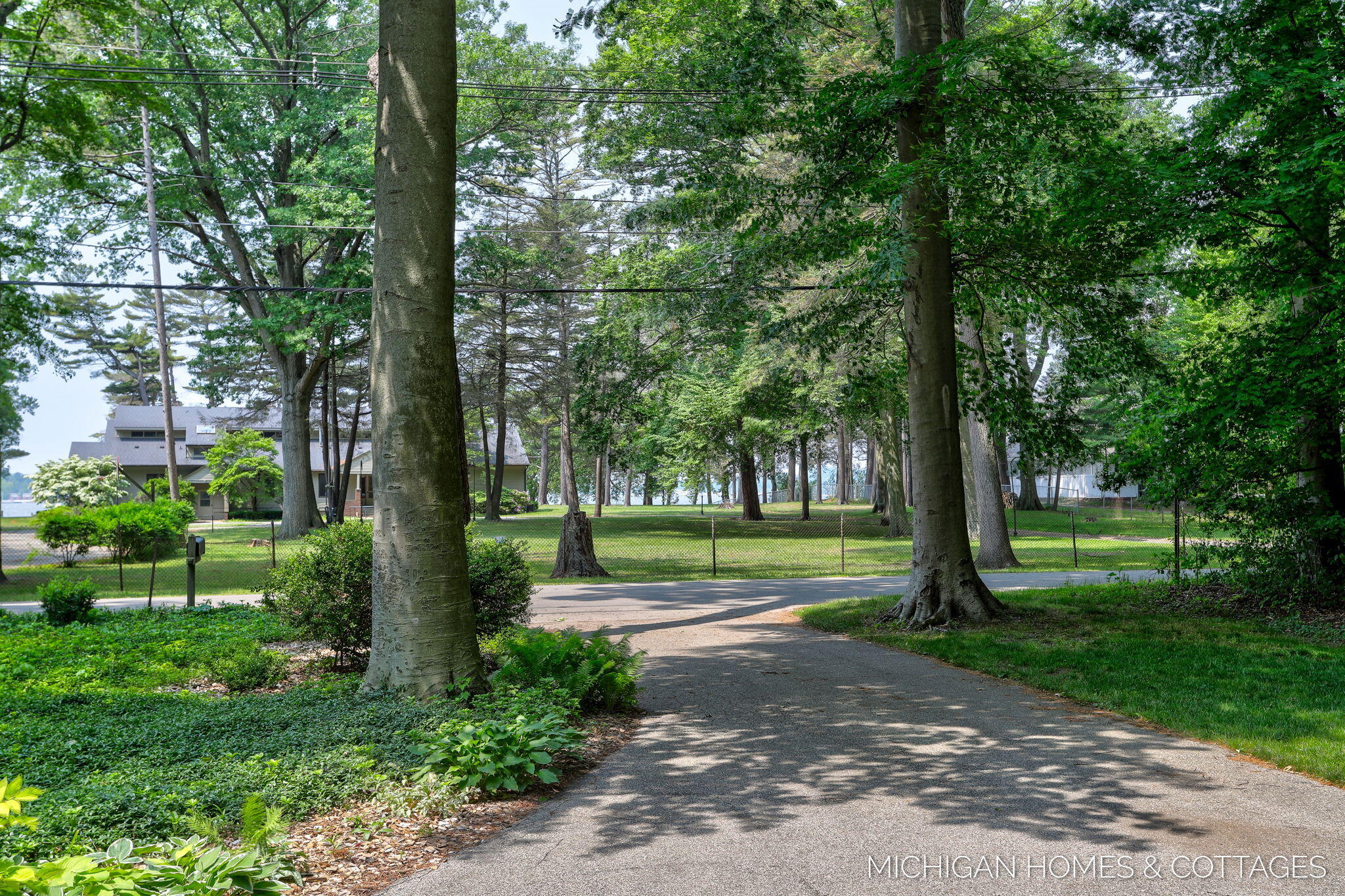 1375 Waukazoo Drive