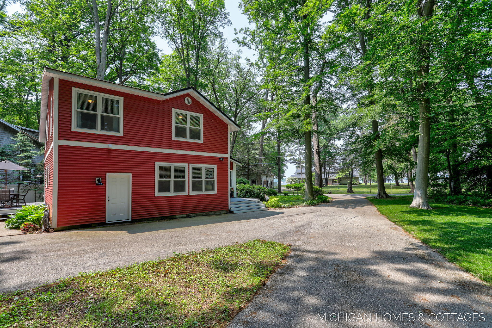 1375 Waukazoo Drive