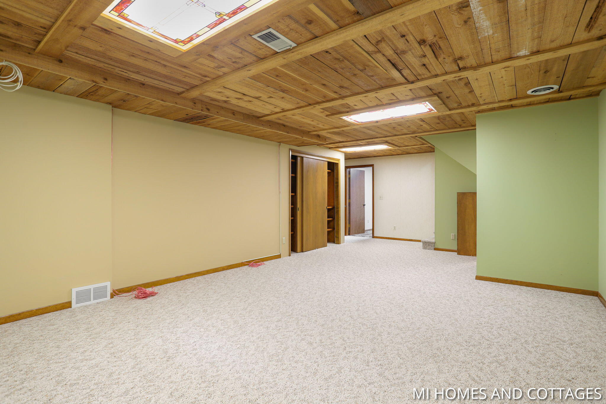 1220 Oakhampton Road