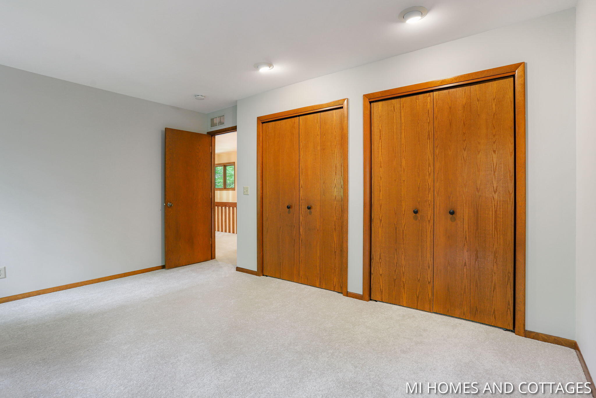 1220 Oakhampton Road