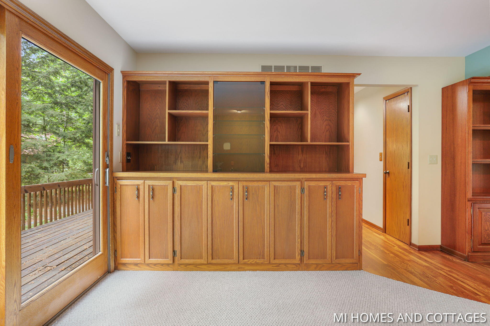1220 Oakhampton Road