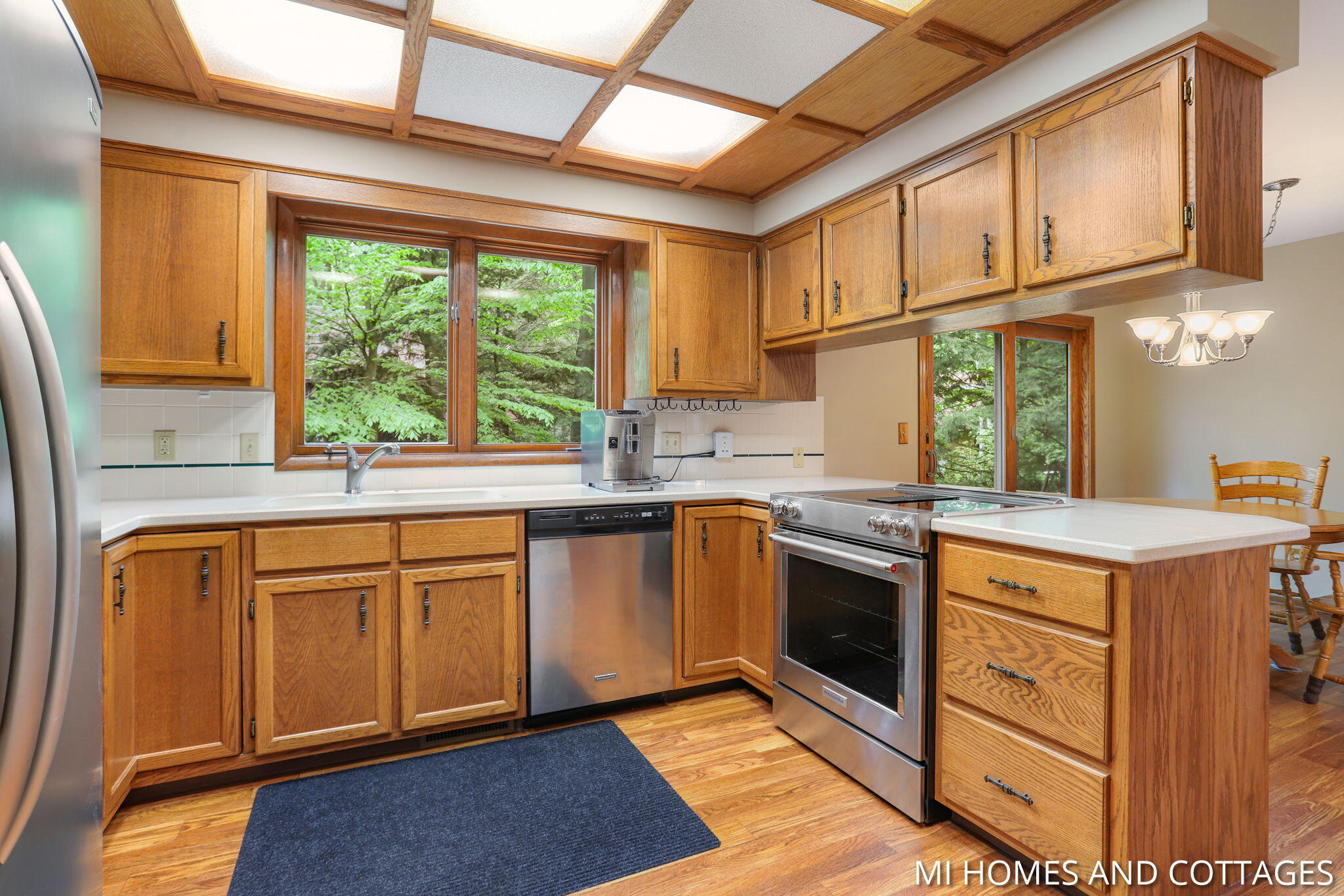1220 Oakhampton Road