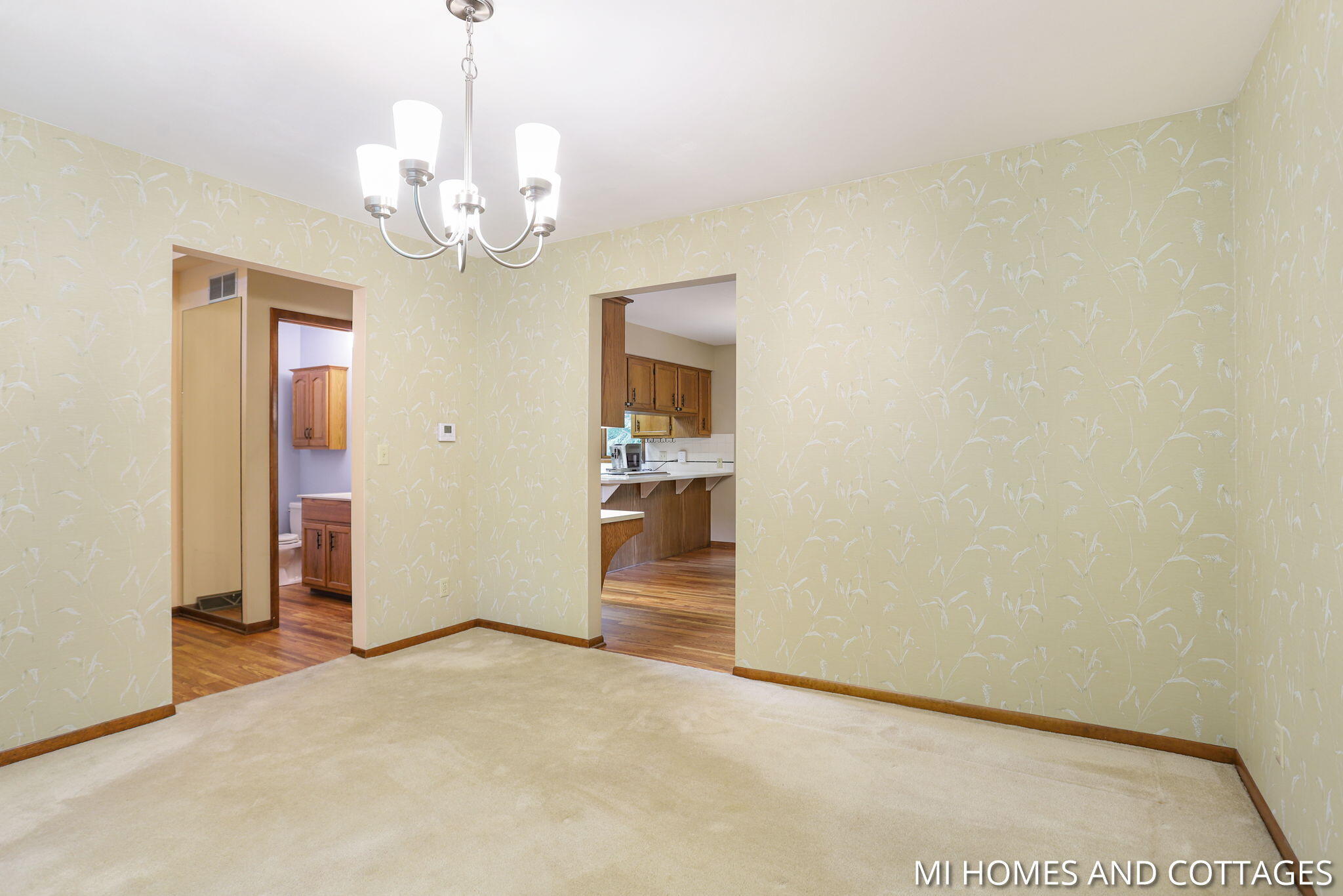 1220 Oakhampton Road