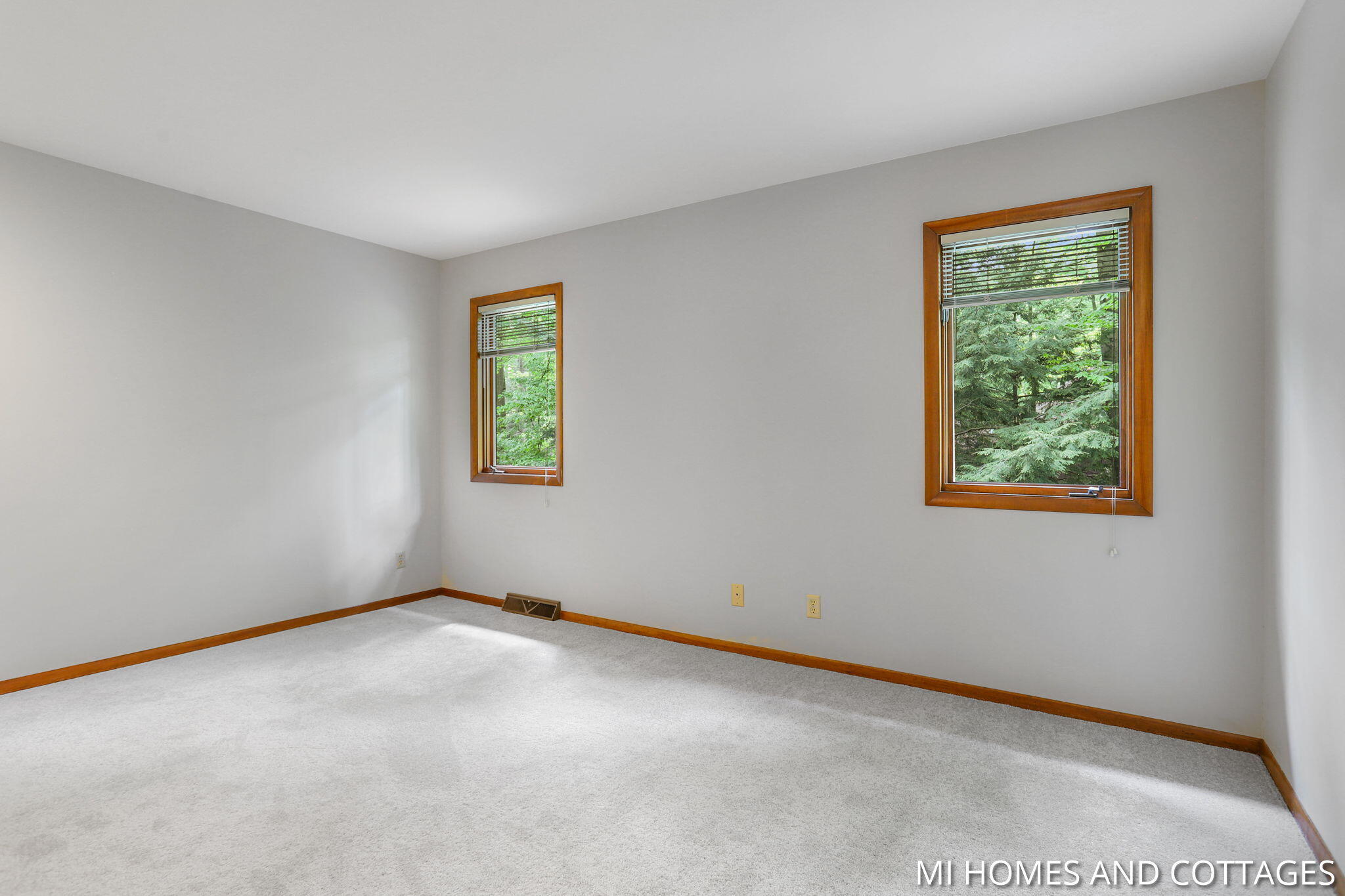 1220 Oakhampton Road