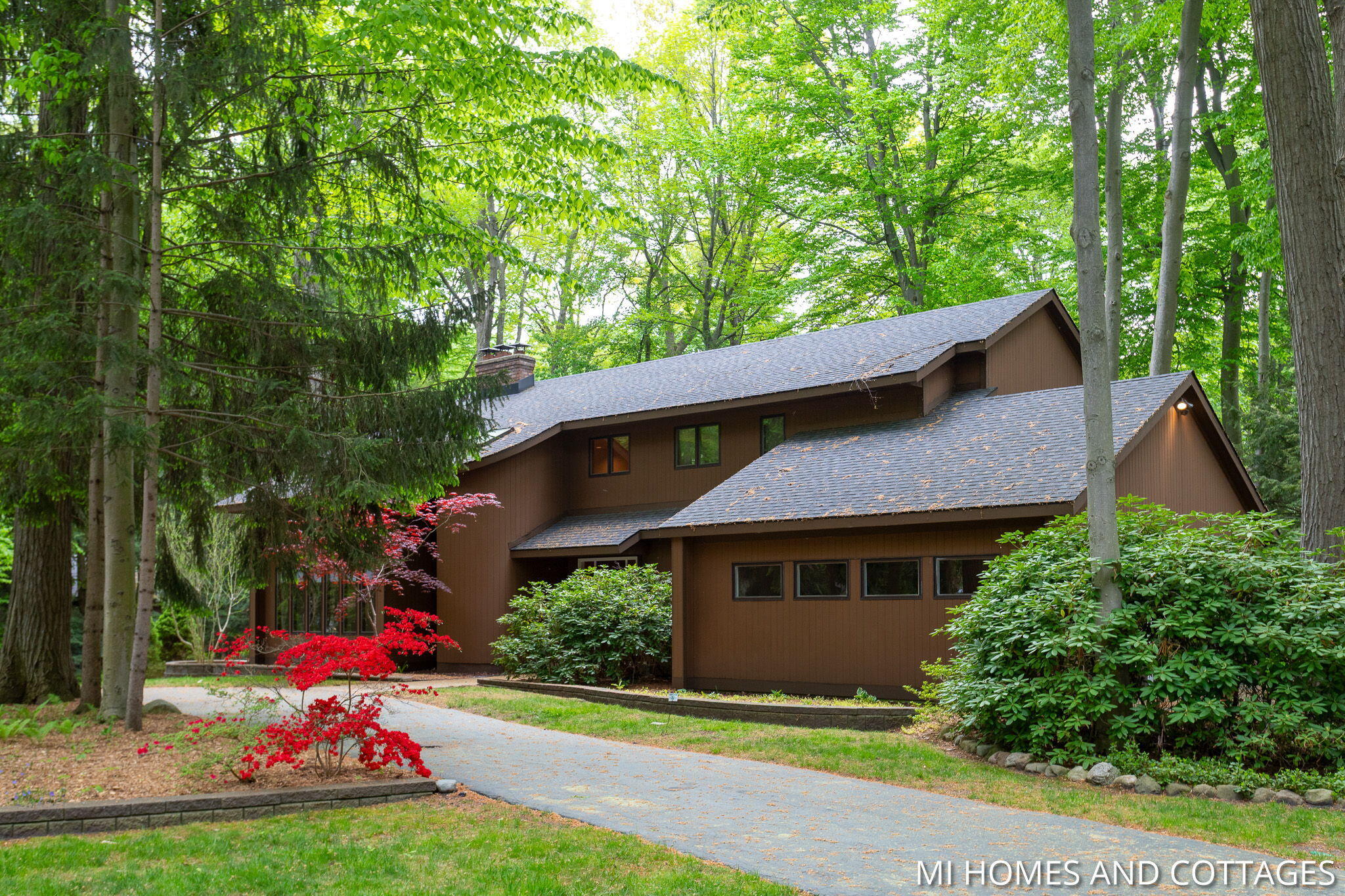 1220 Oakhampton Road
