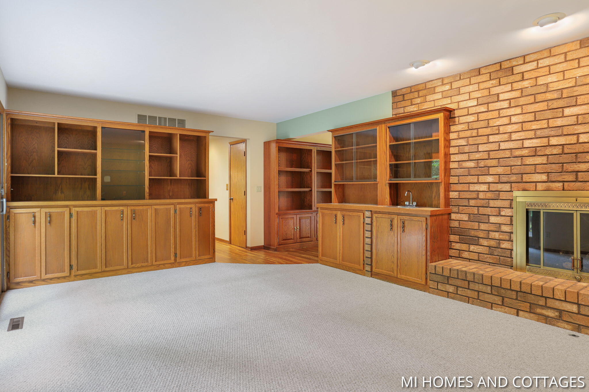 1220 Oakhampton Road