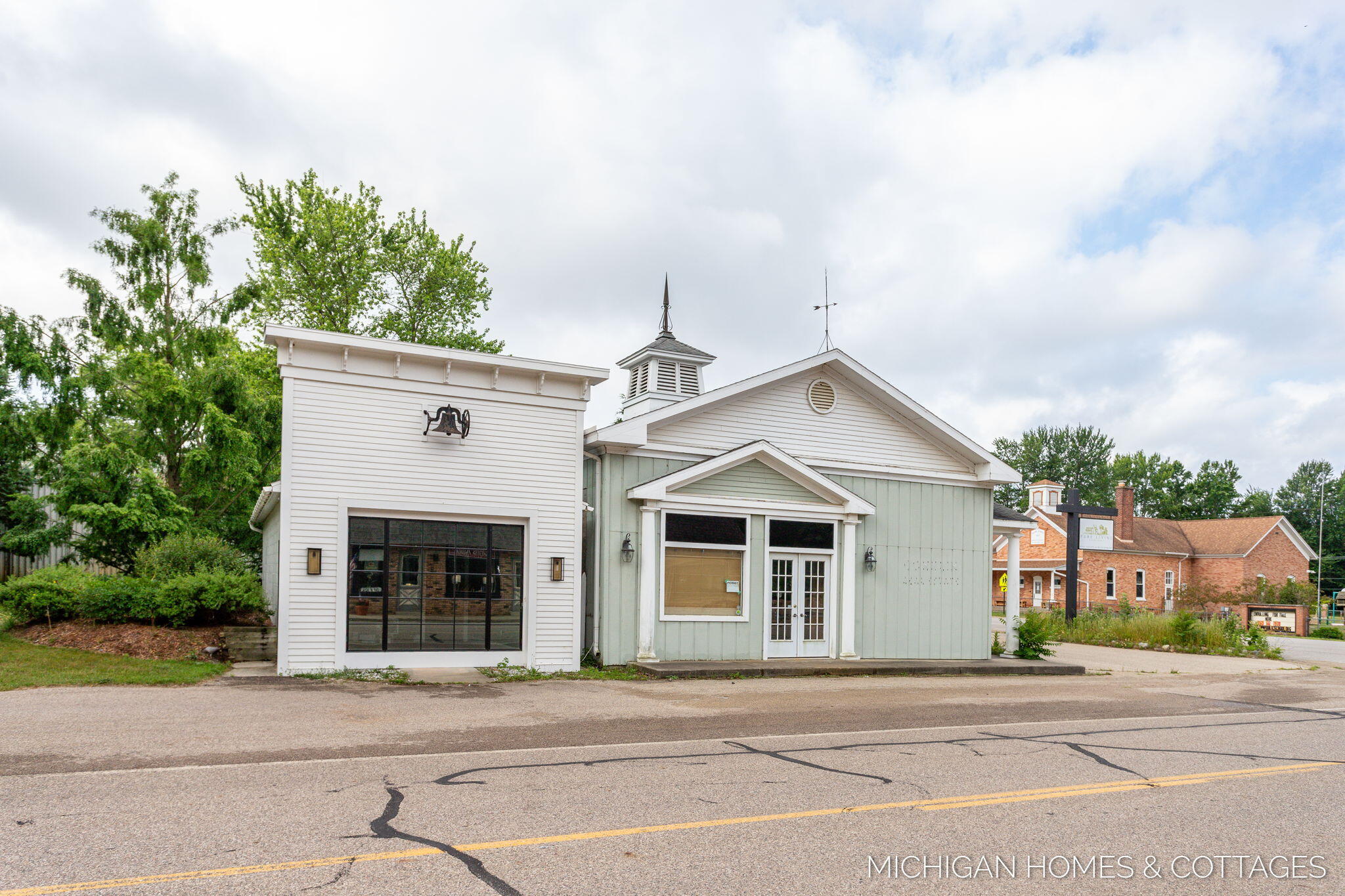 1399 Blue Star Highway