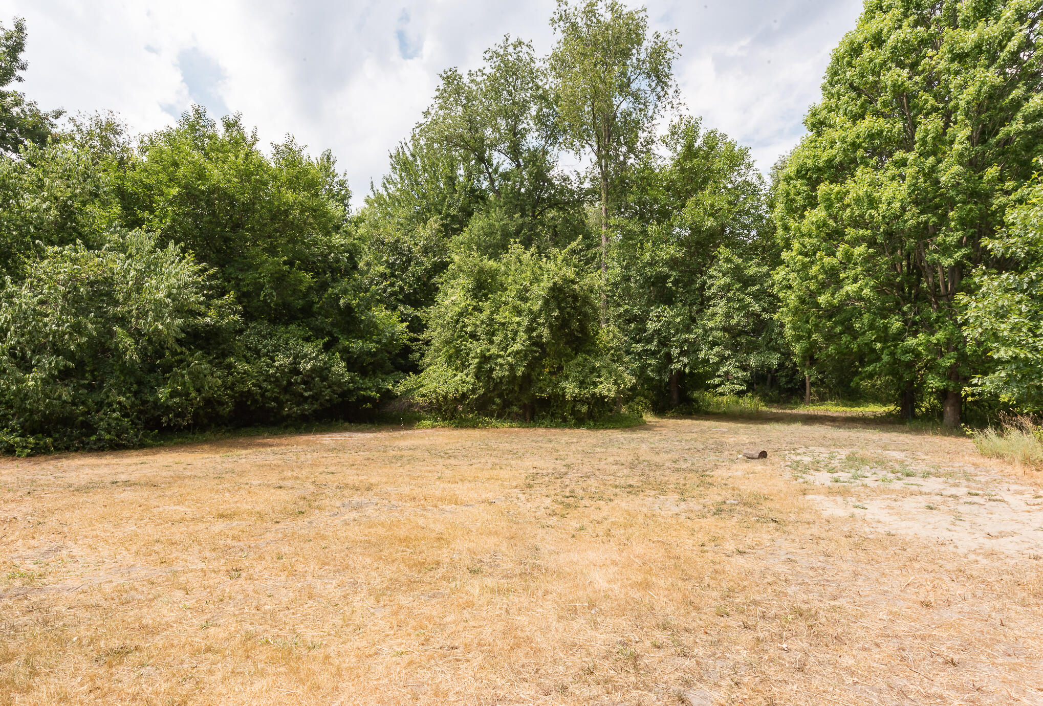 517 W Lakewood Boulevard