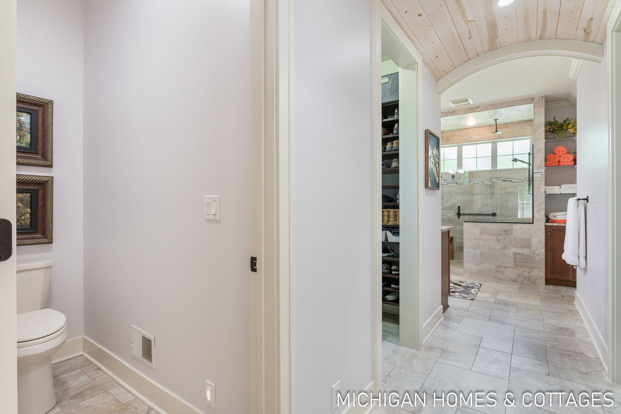 327 S Lakeshore Drive