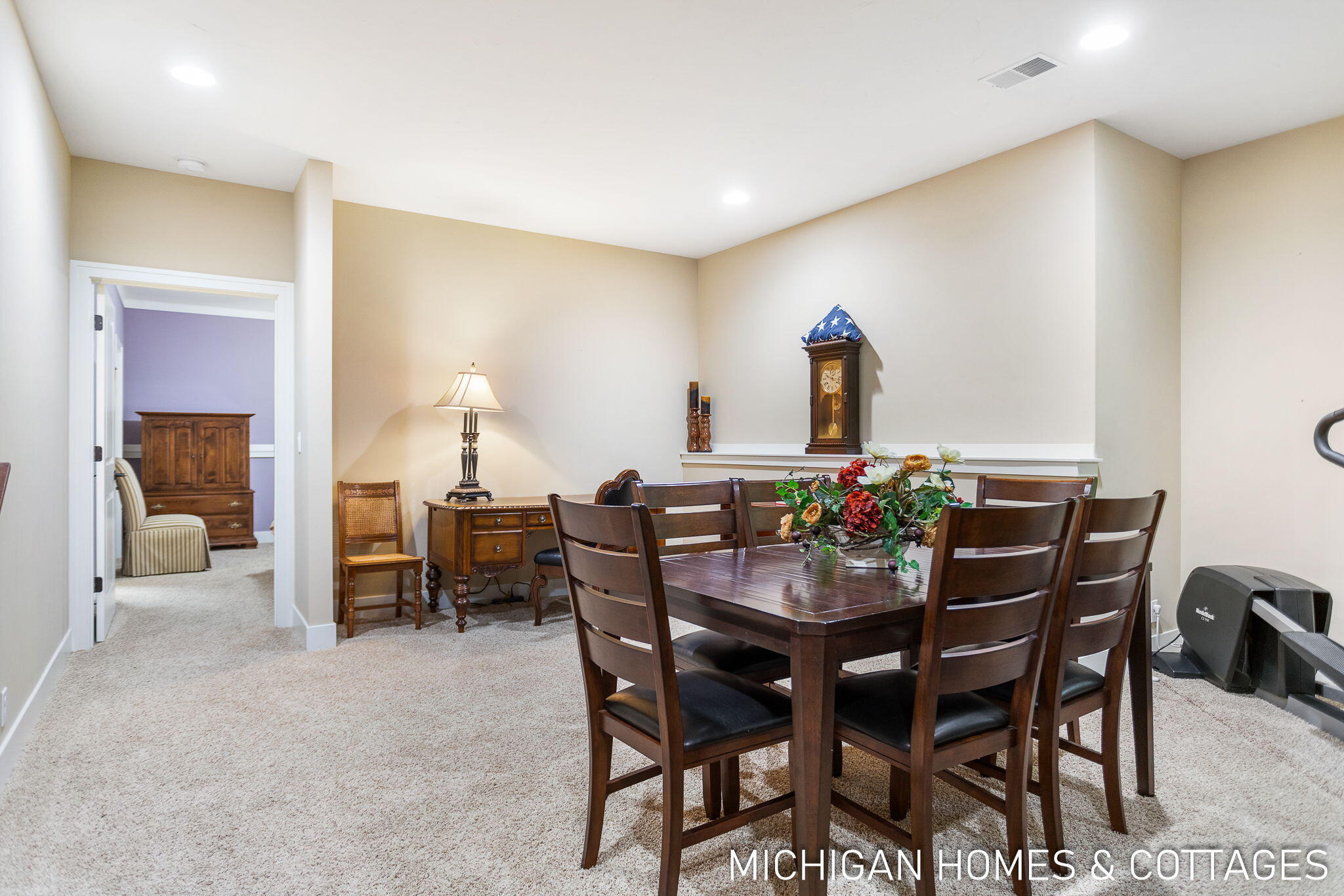 327 S Lakeshore Drive