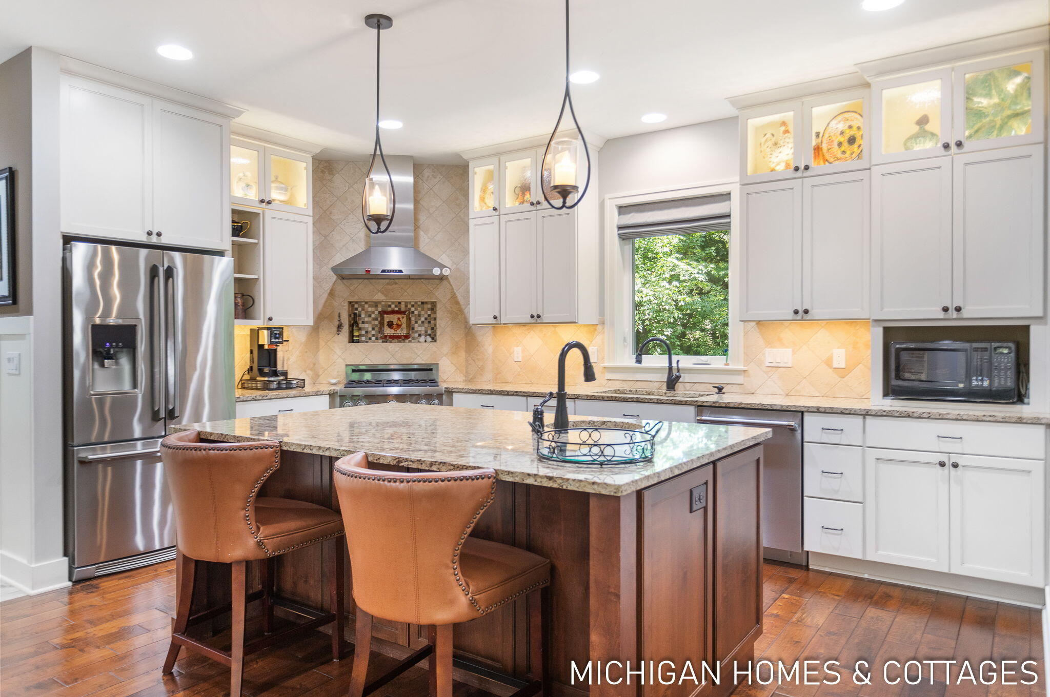 327 S Lakeshore Drive