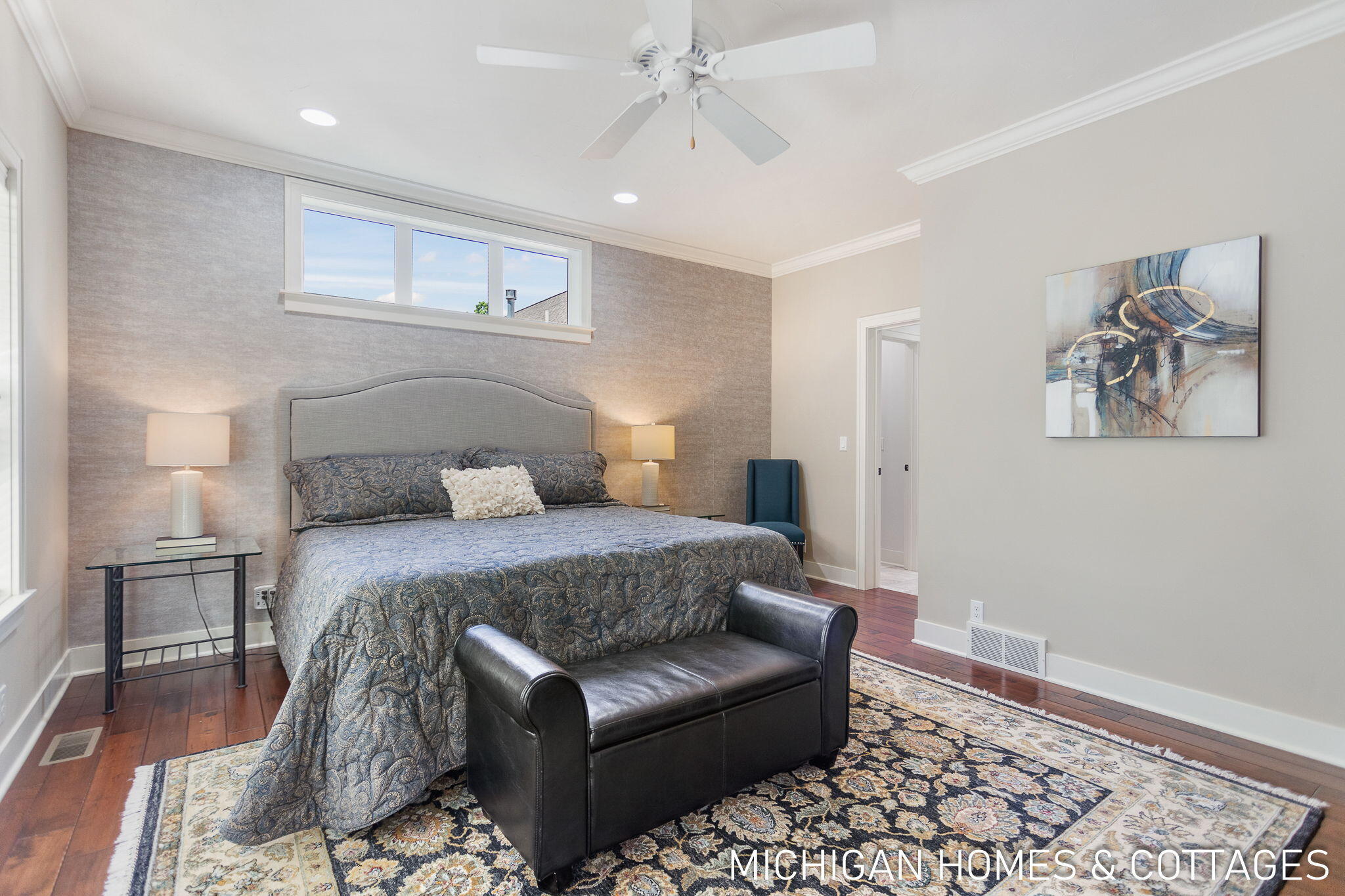 327 S Lakeshore Drive