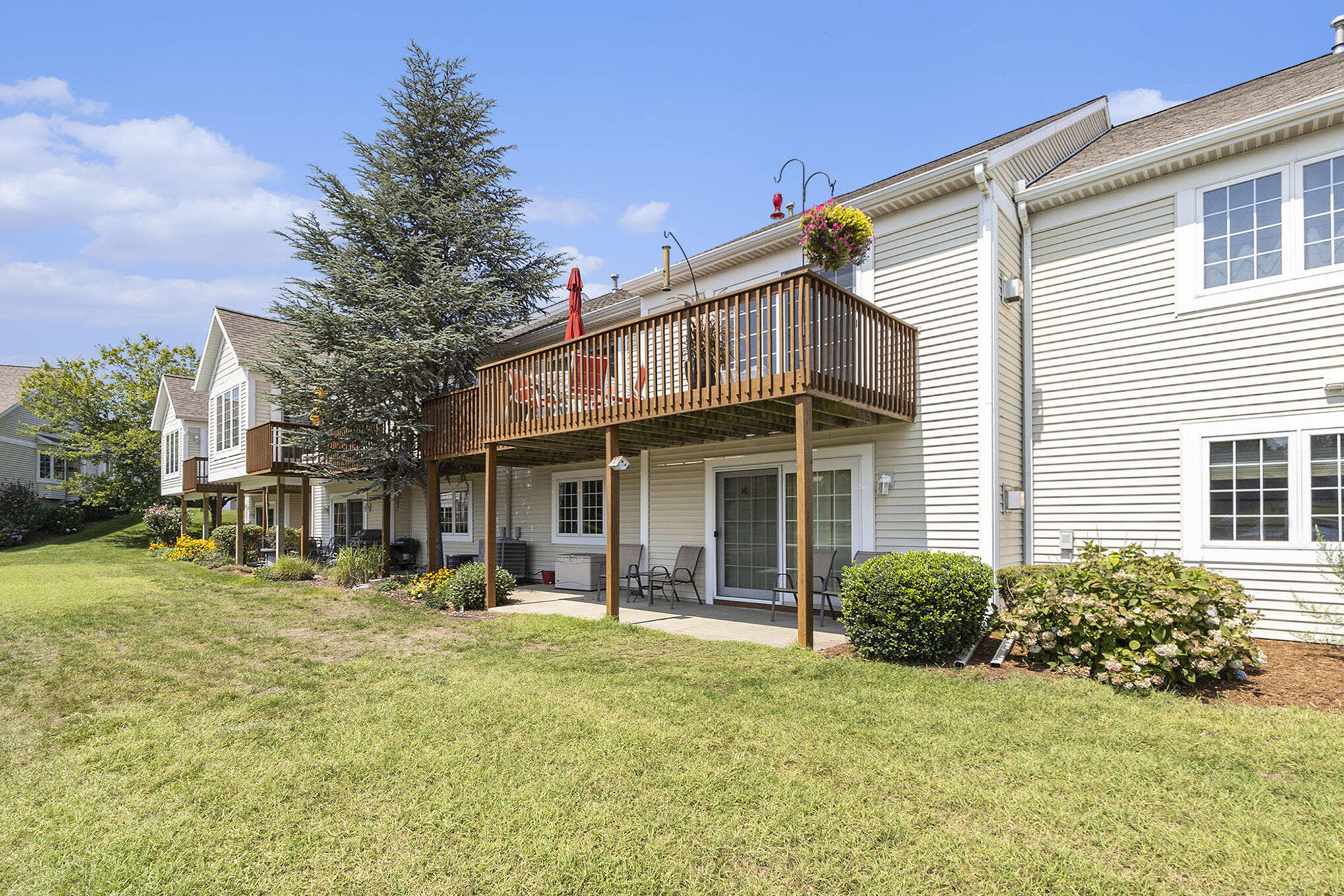 1324 Timber Crossing