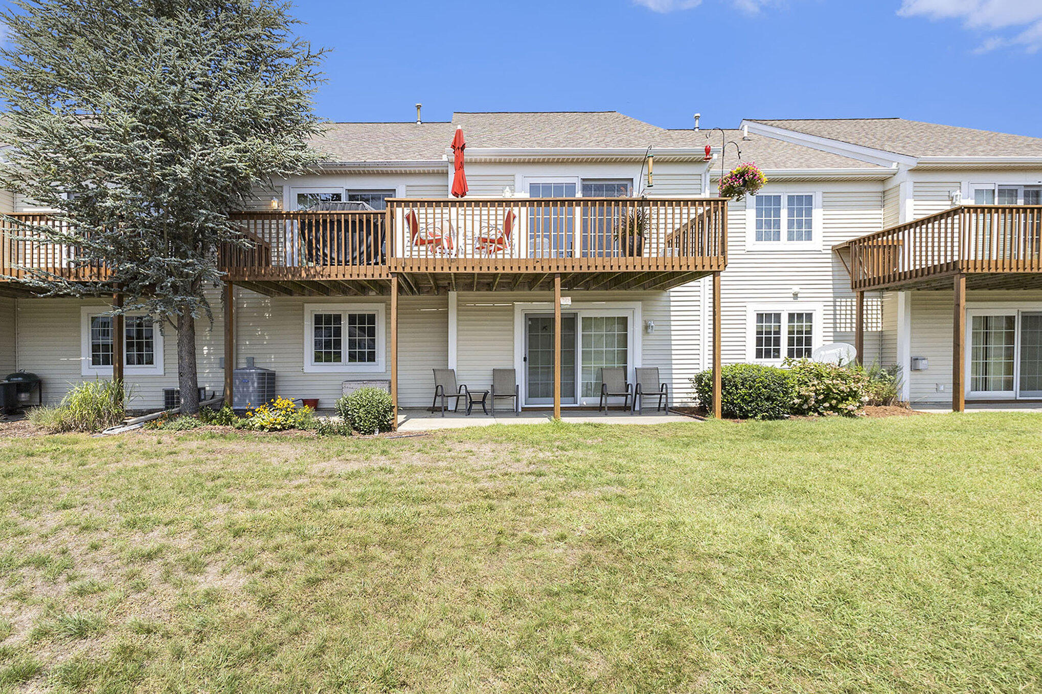 1324 Timber Crossing