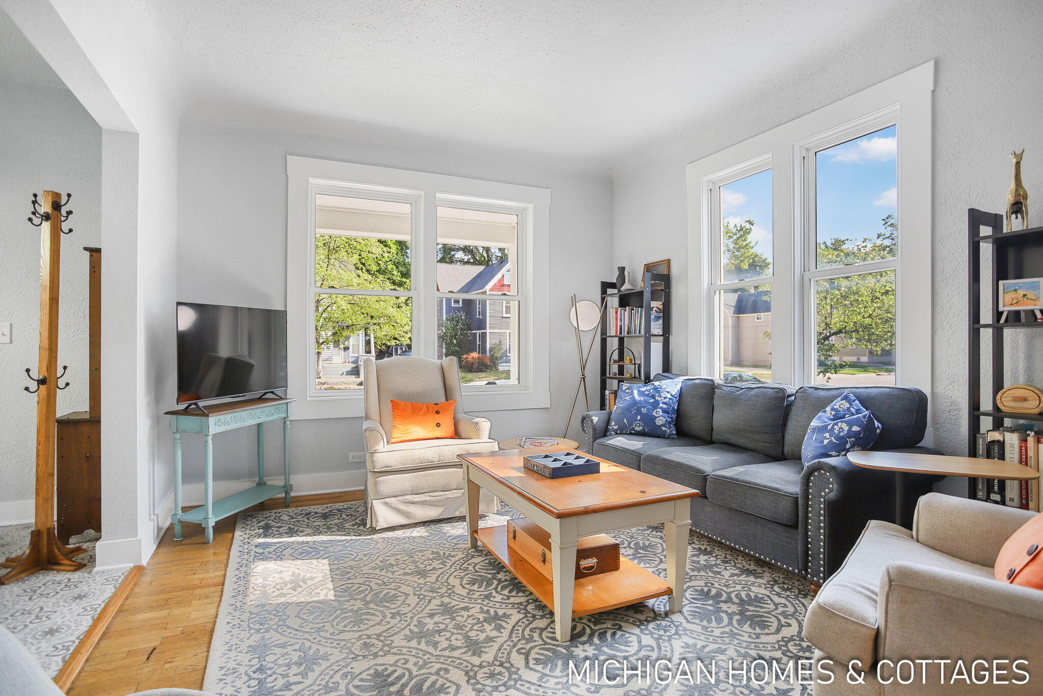 278 W 10th Street