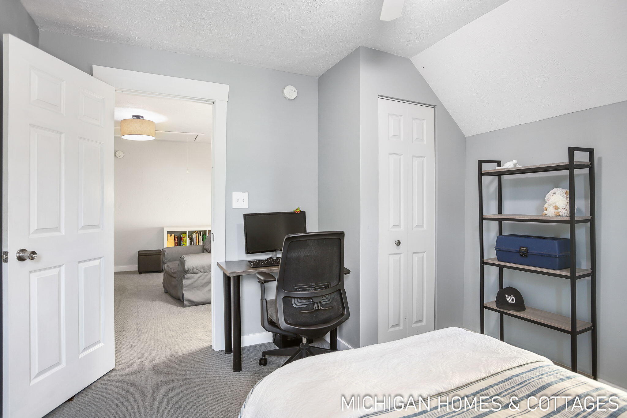 278 W 10th Street