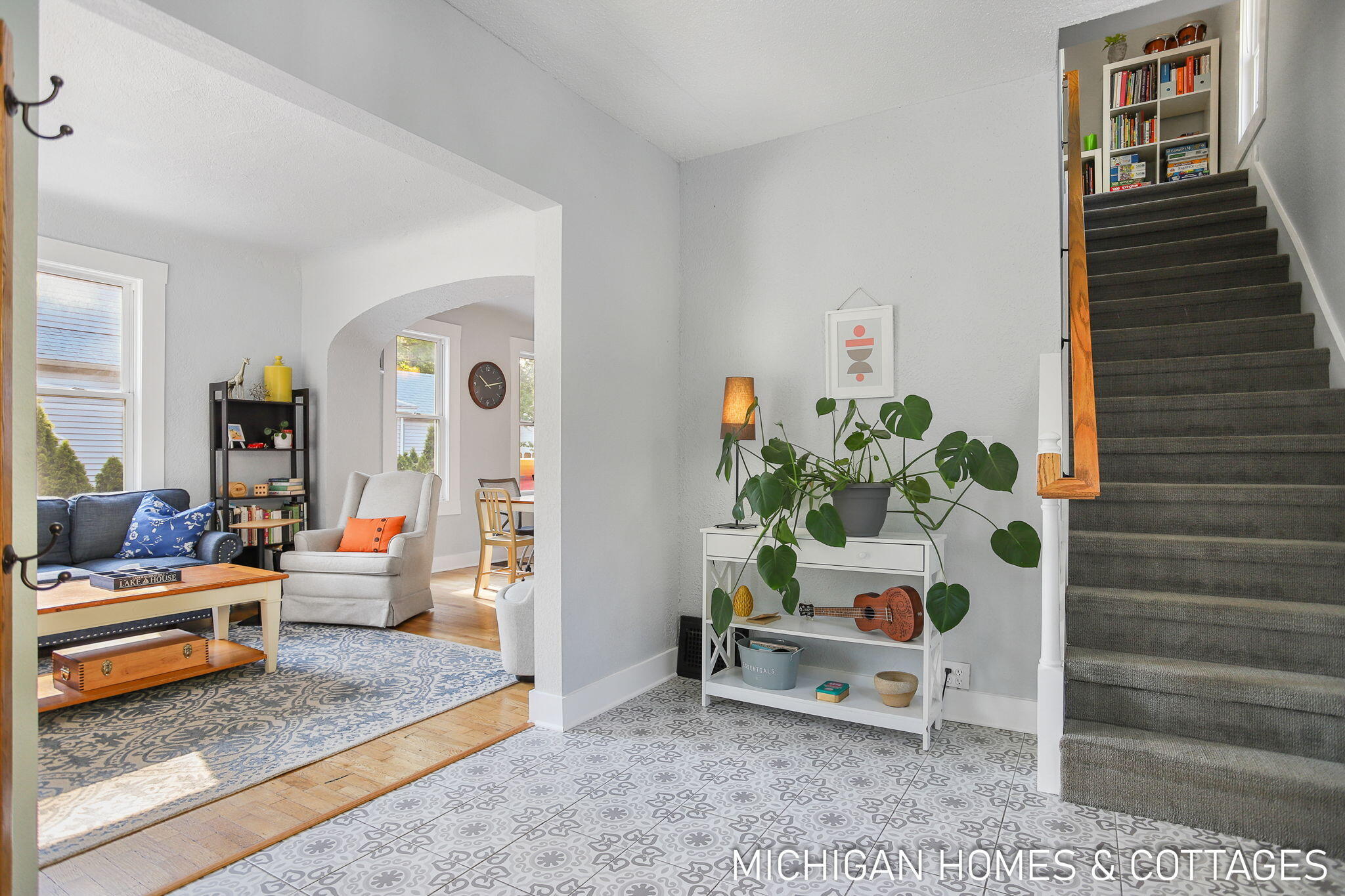 278 W 10th Street