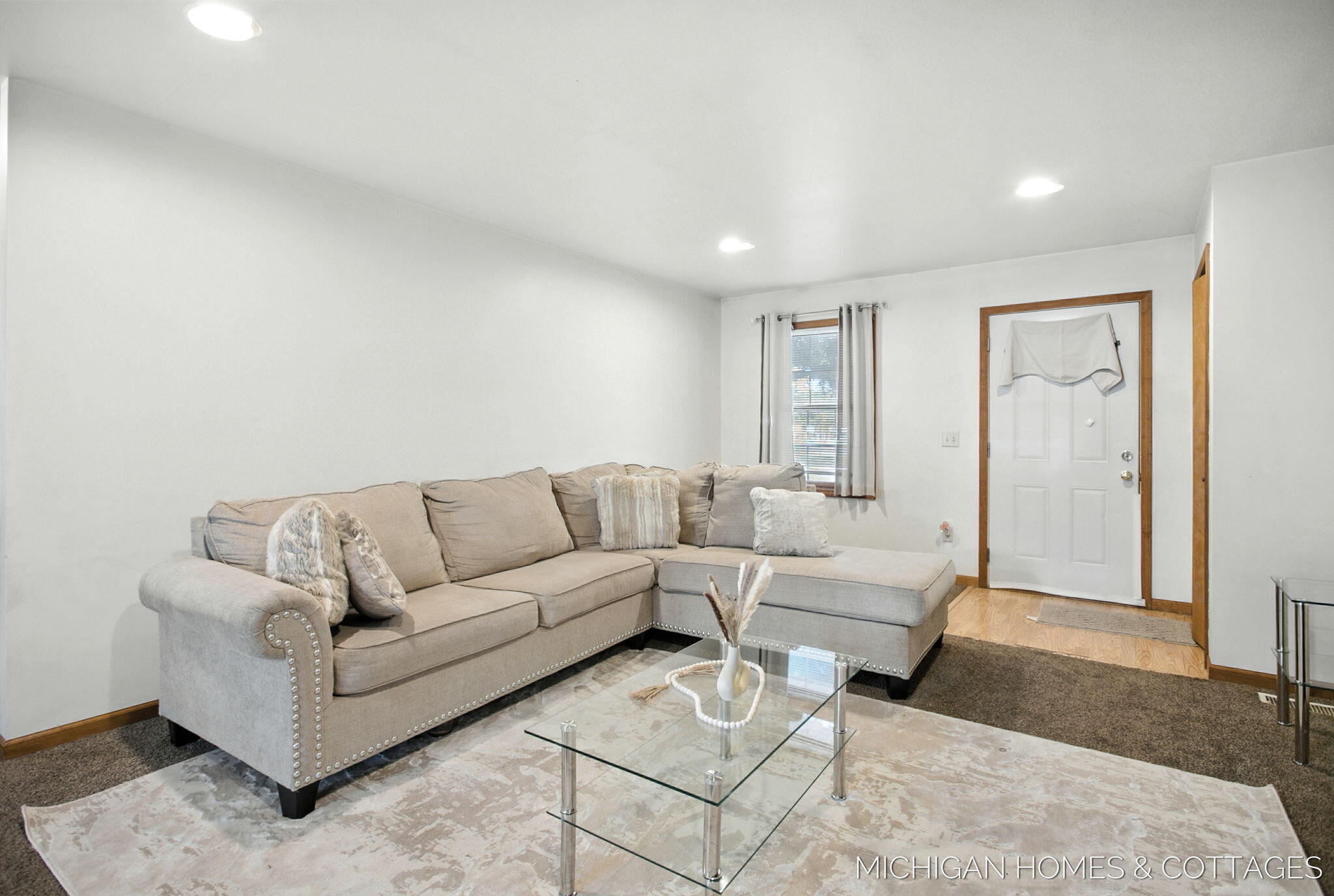 508 512 Quarterline Road