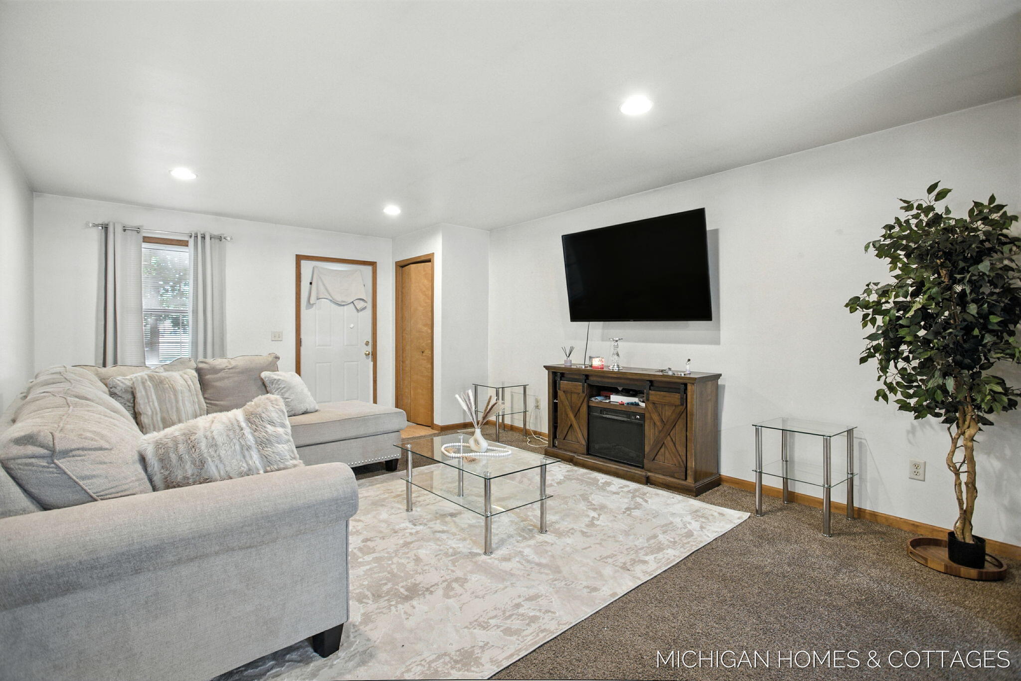 508 512 Quarterline Road