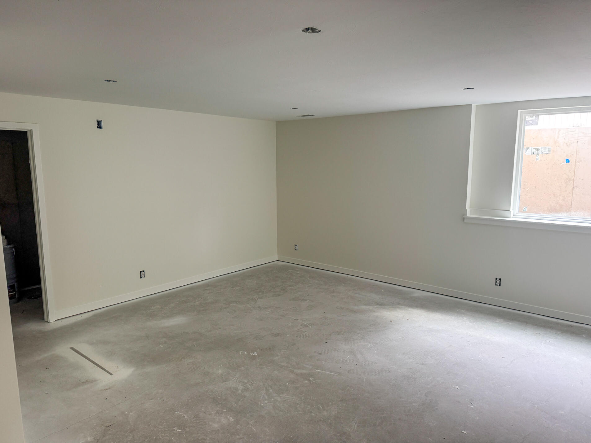 1986 S Shorewood Lane, 21