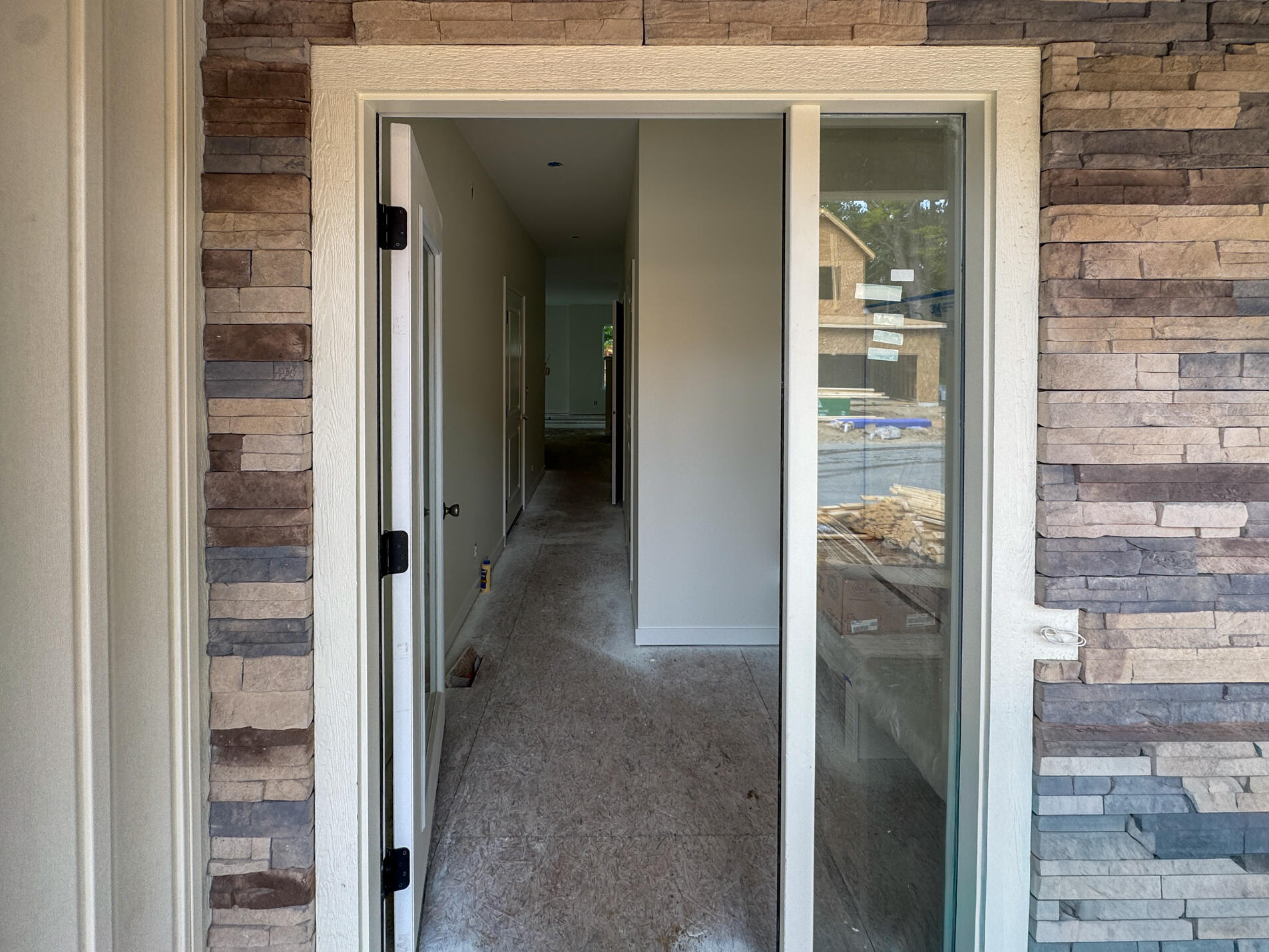 1986 S Shorewood Lane, 21