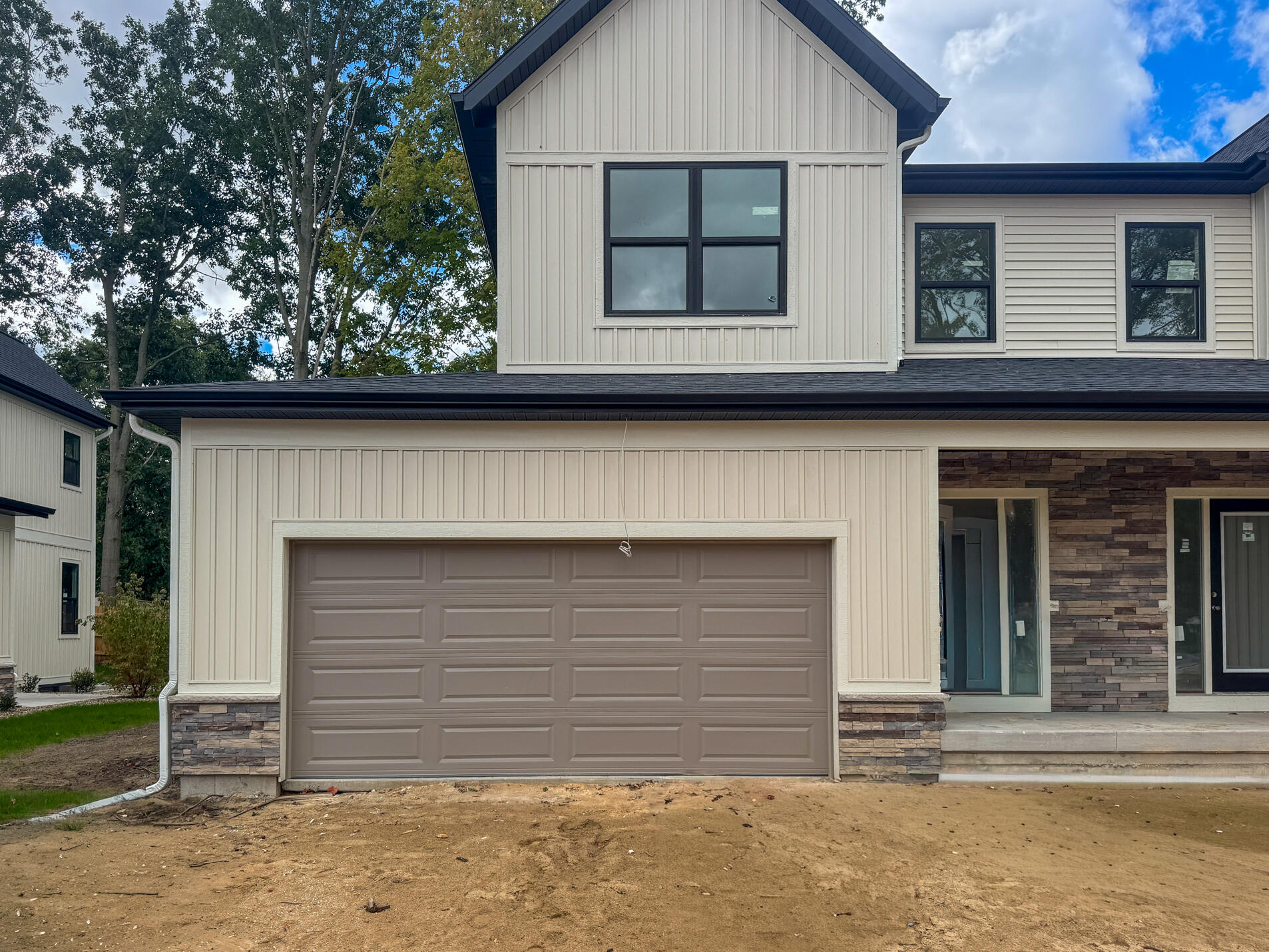 1986 S Shorewood Lane, 21