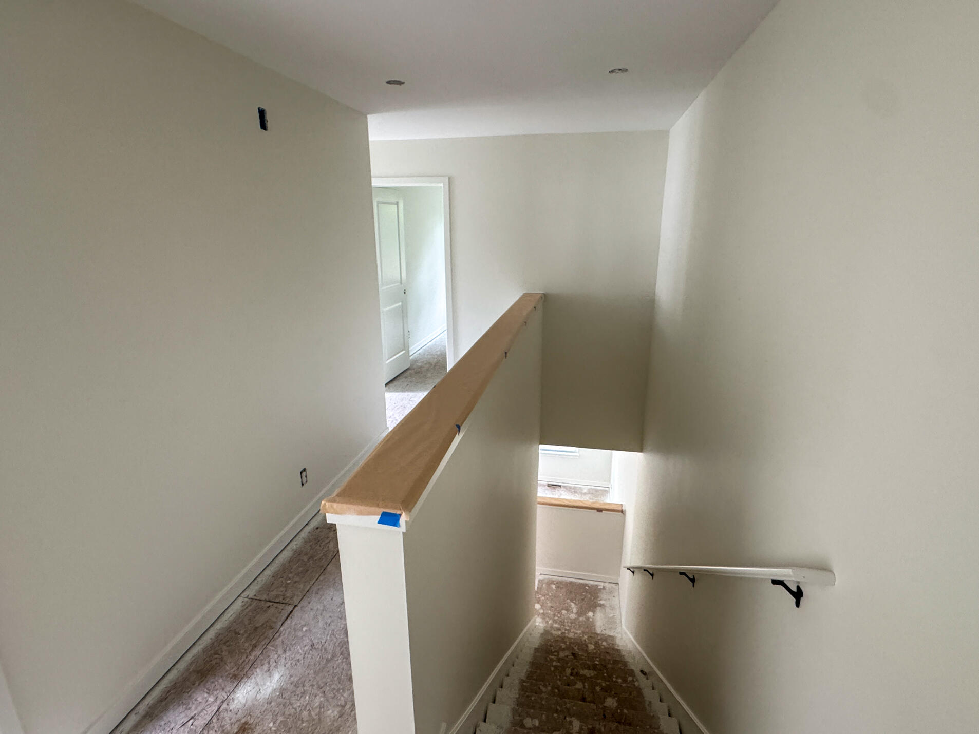 1986 S Shorewood Lane, 21