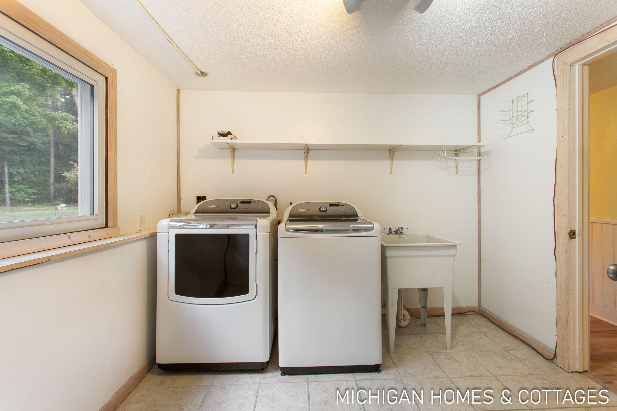 4040 Estate Drive