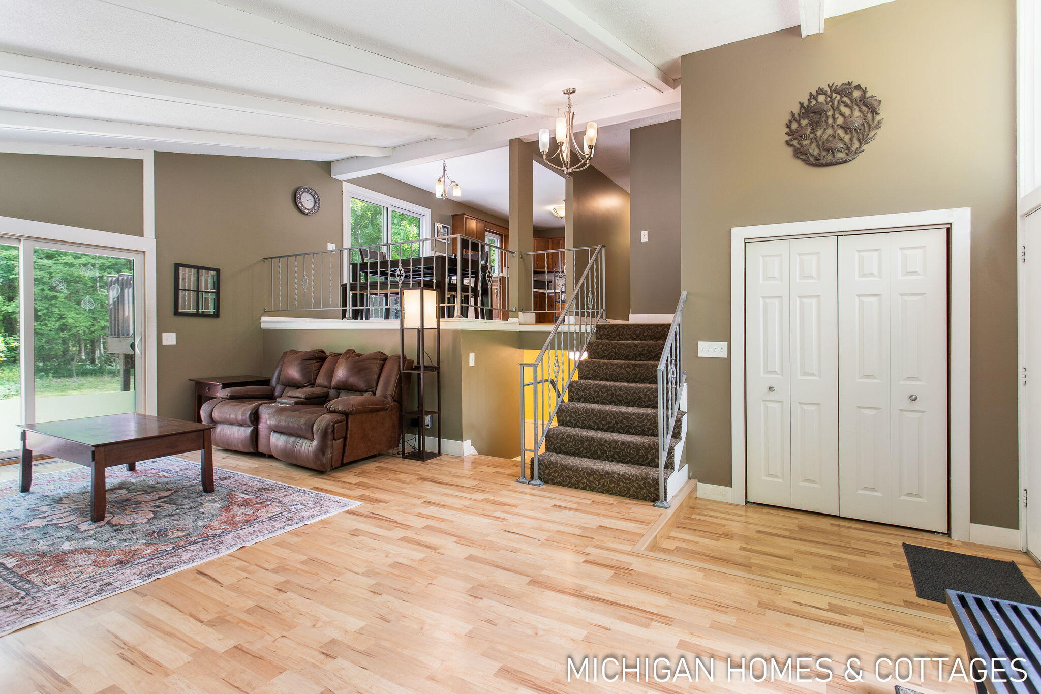 4040 Estate Drive