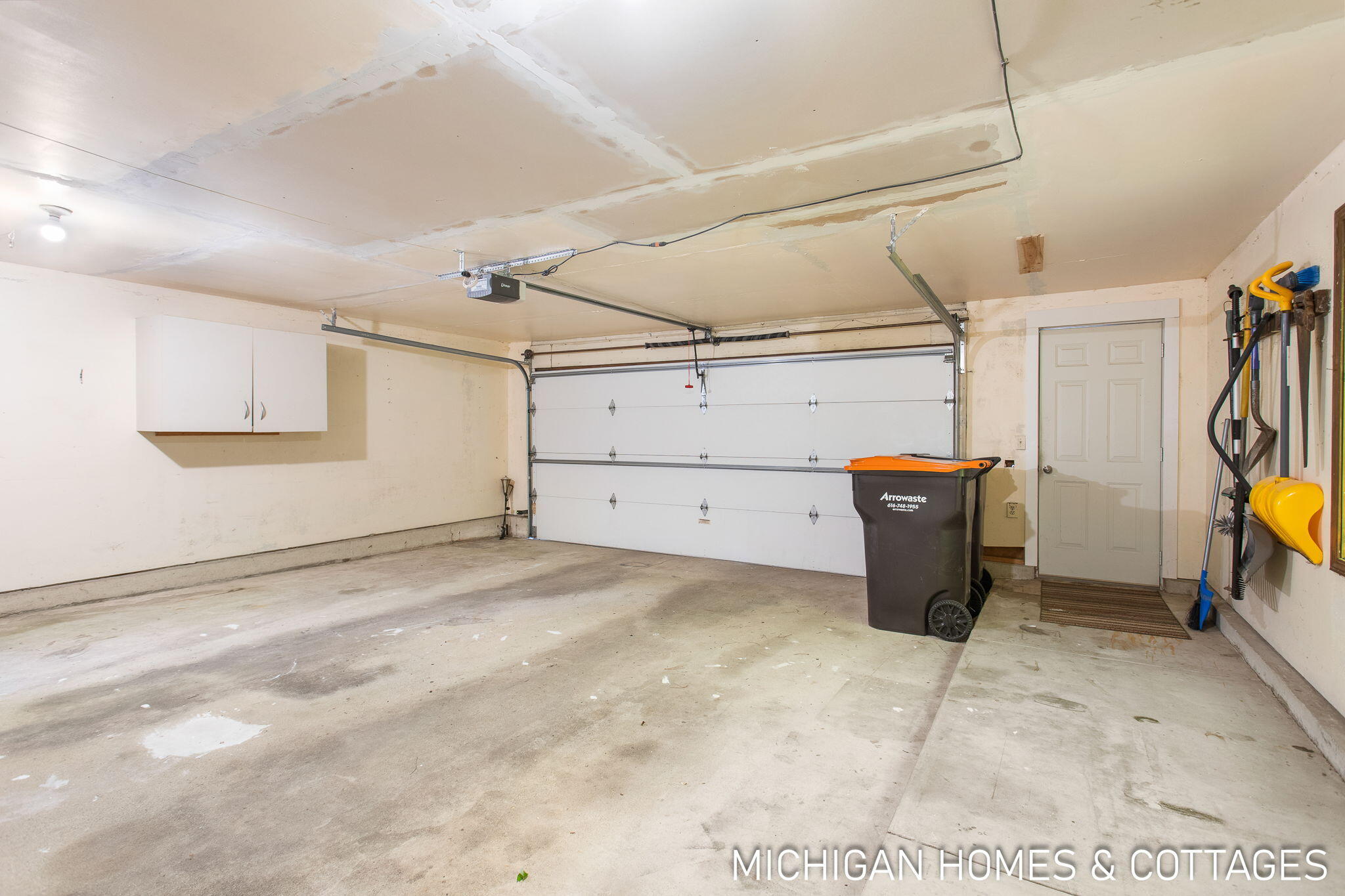 4040 Estate Drive