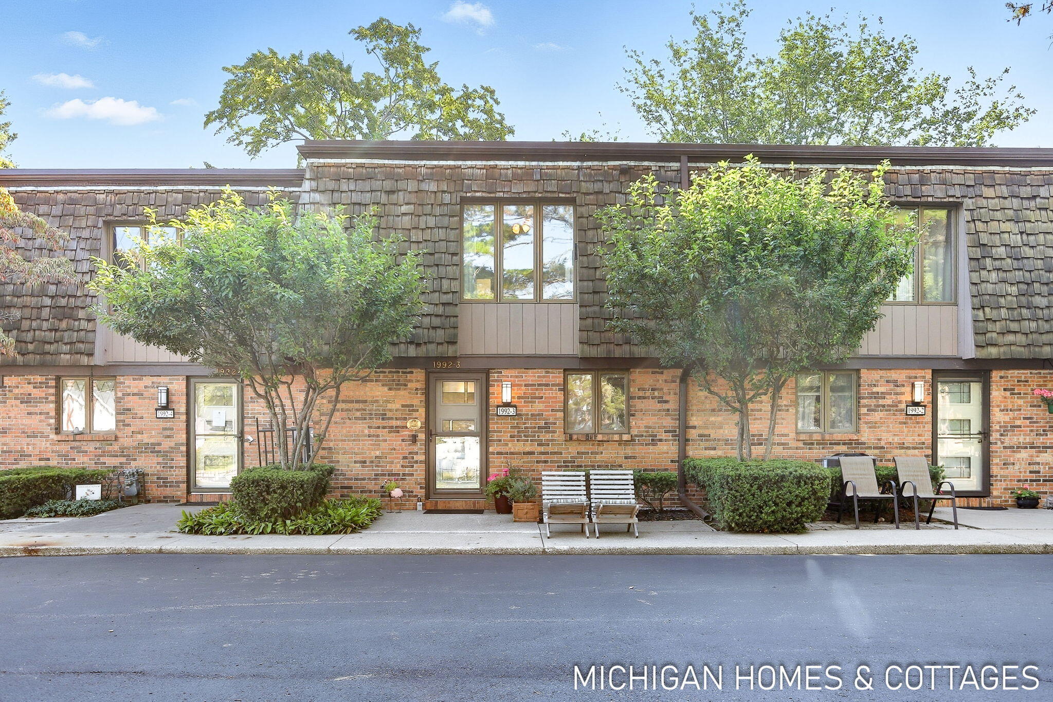 1992 S Shore Drive, 3